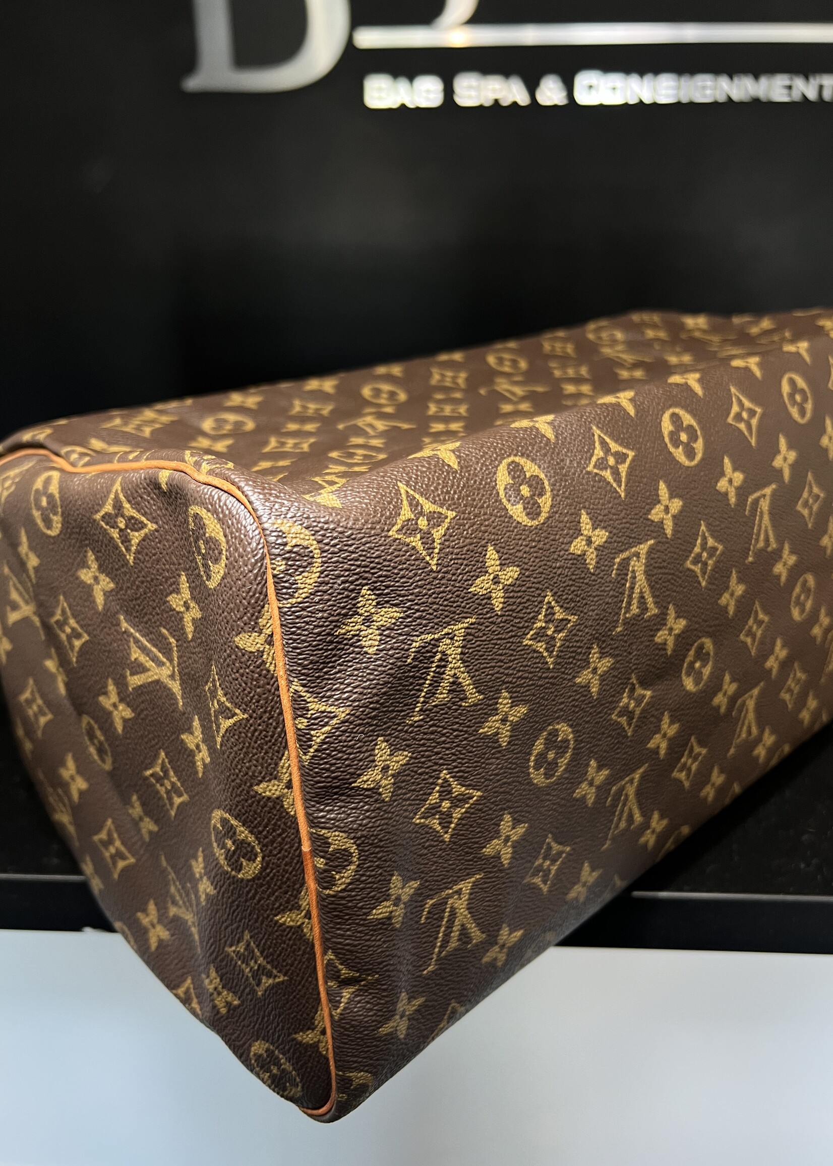 Louis Vuitton SOLD- Louis Vuitton Monogram Speedy 40