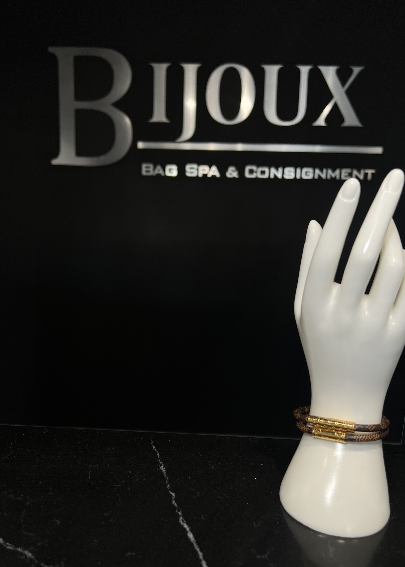 Louis Vuitton SOLD - Louis Vuitton Bracelet 2 Set Confidential M/D