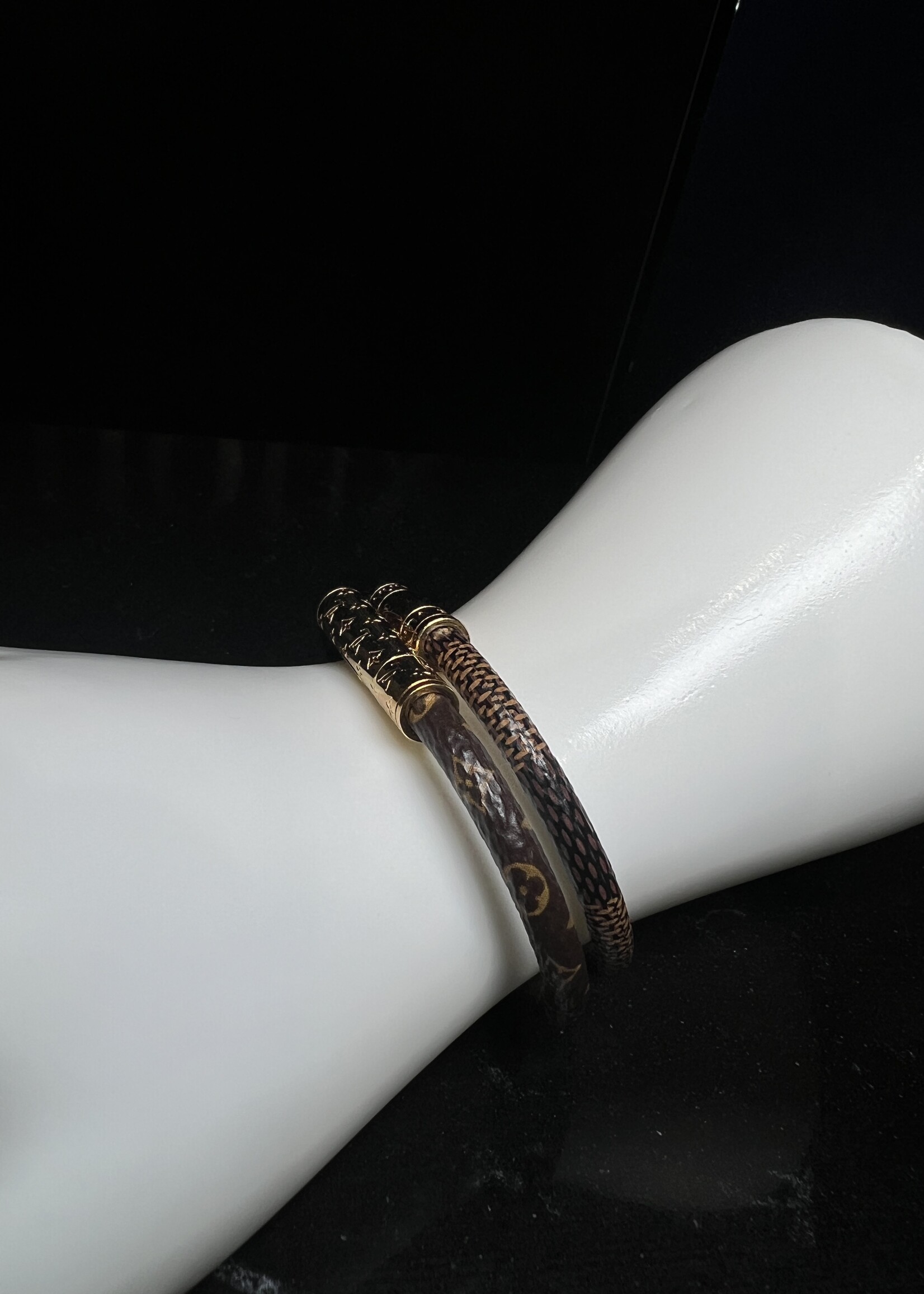 Louis Vuitton SOLD - Louis Vuitton Bracelet 2 Set Confidential M/D