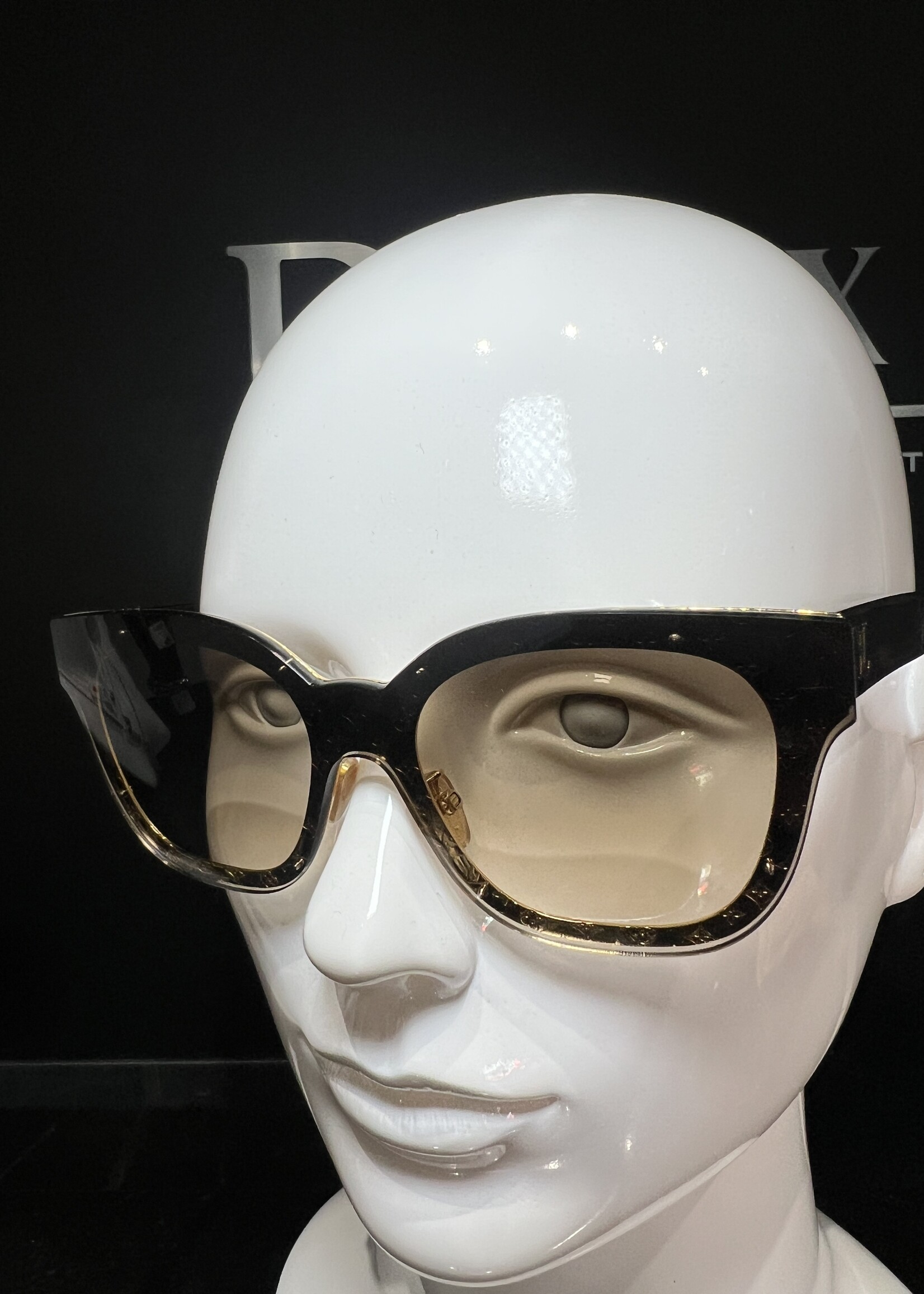 Louis Vuitton SOLD - Louis Vuitton Mirrored Monogram  Sunglasses Z2565U