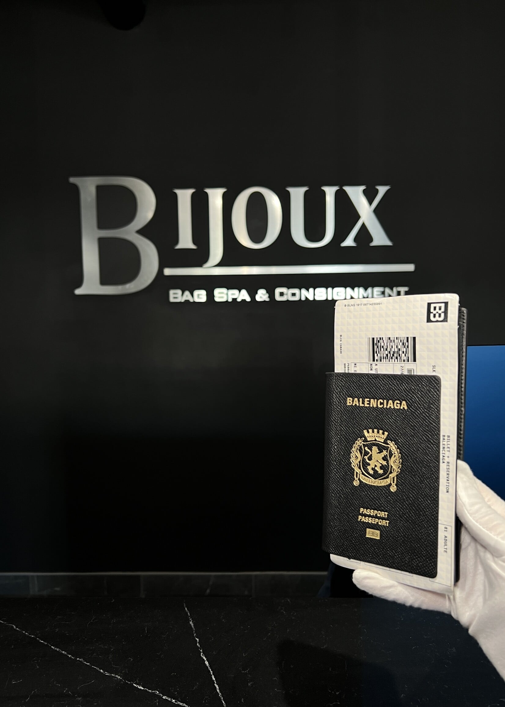 Balenciaga Balenciaga Logo Passport Holder