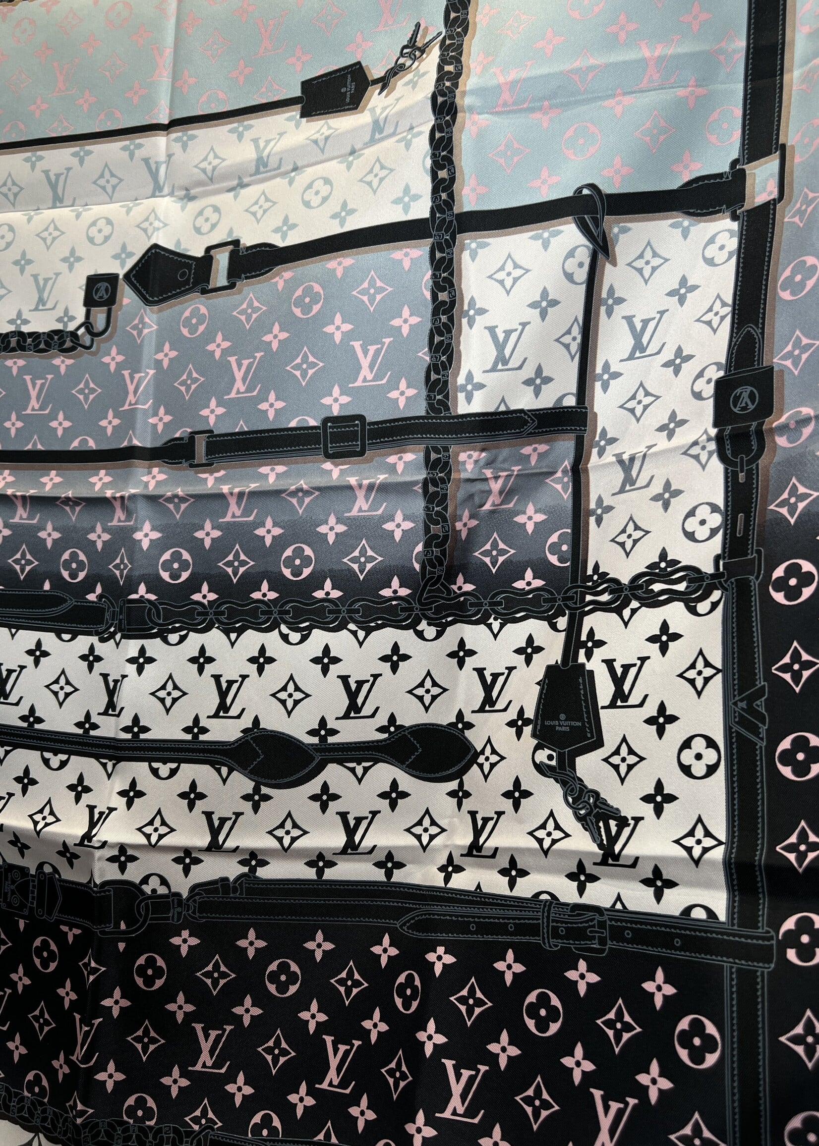 Louis Vuitton Louis Vuitton 70 Monogram Confidential Square Scarf