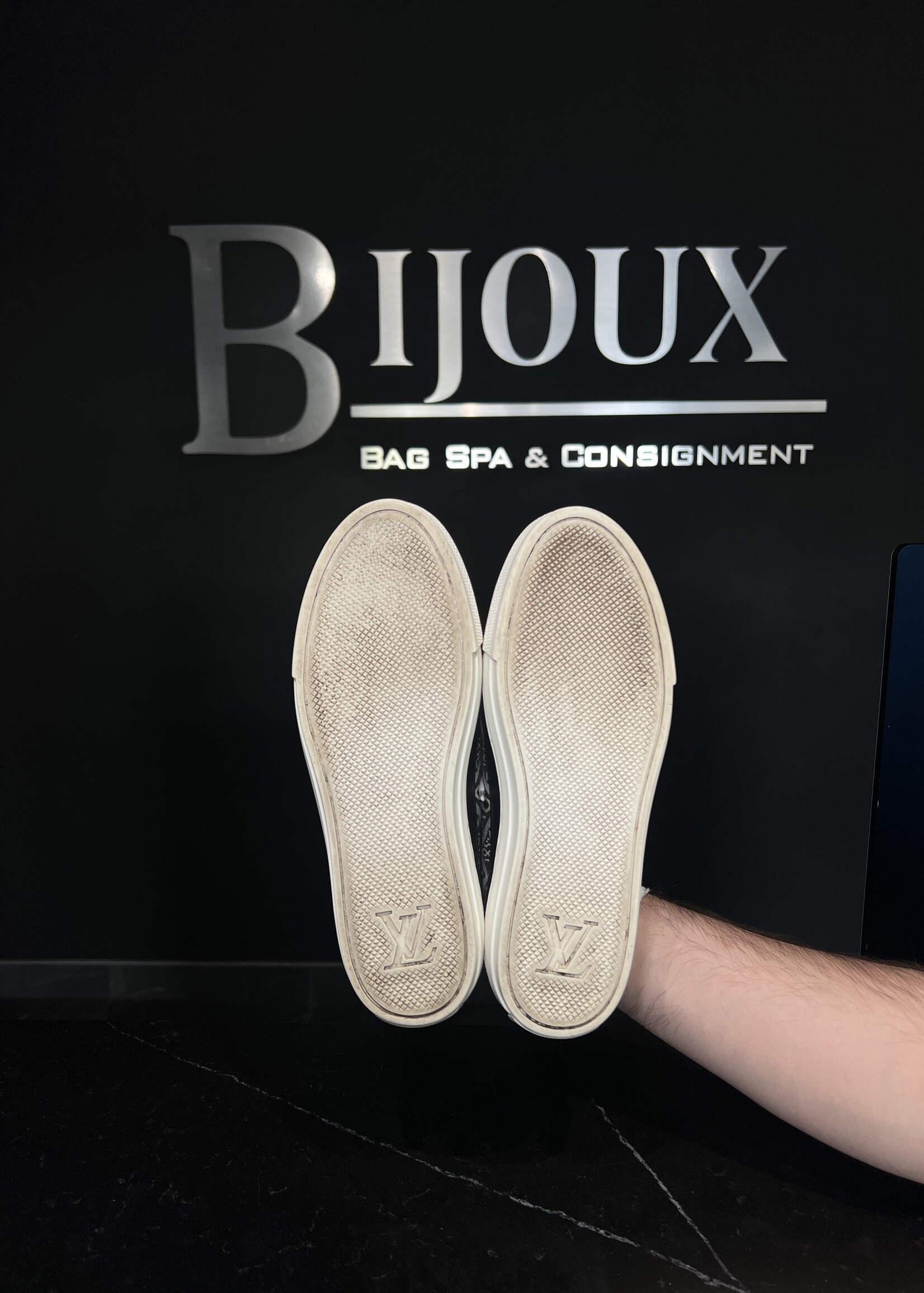 Louis Vuitton SOLD- Louis Vuitton 1854 Sneakers - 37.5