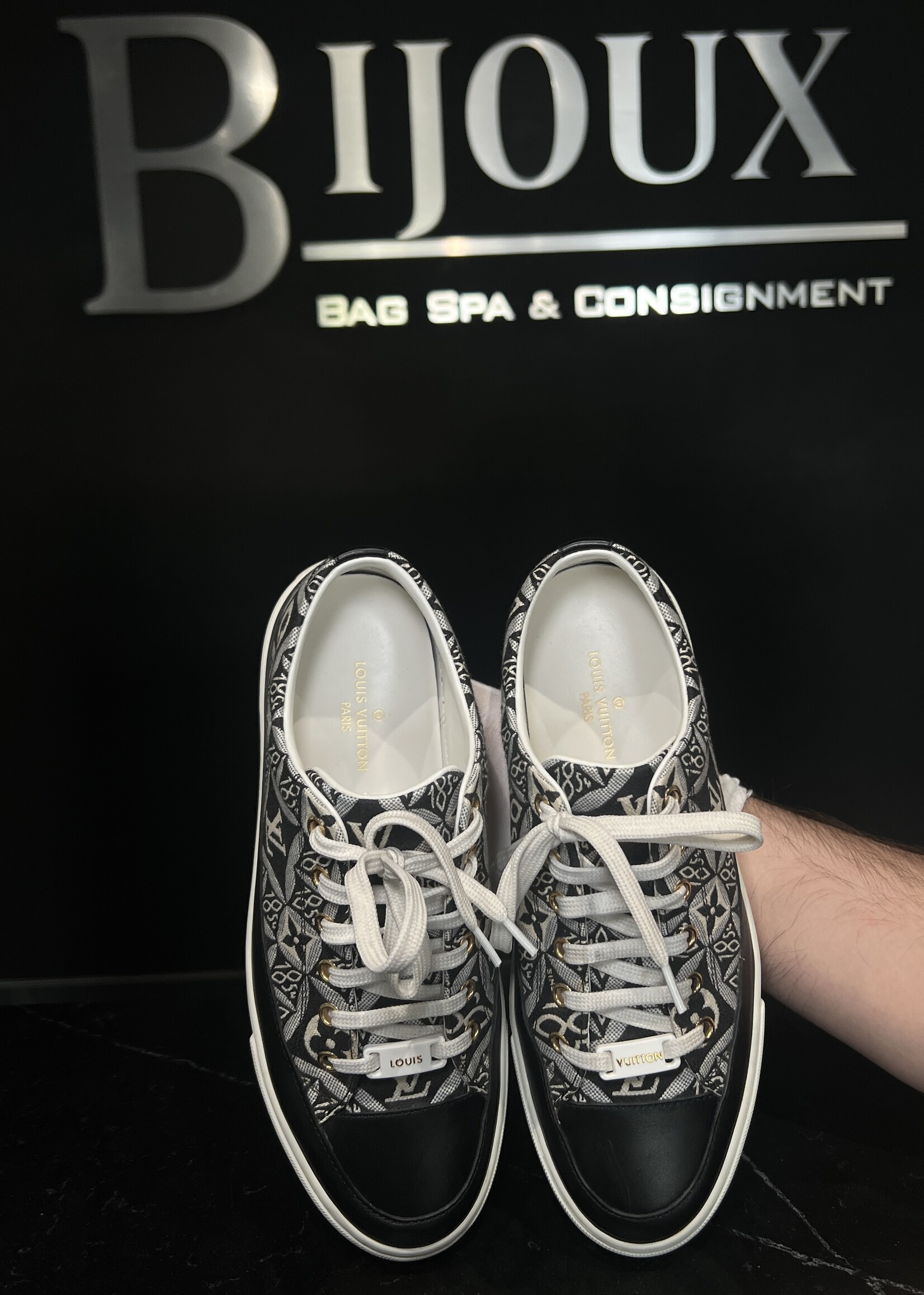 Louis Vuitton SOLD- Louis Vuitton 1854 Sneakers - 37.5