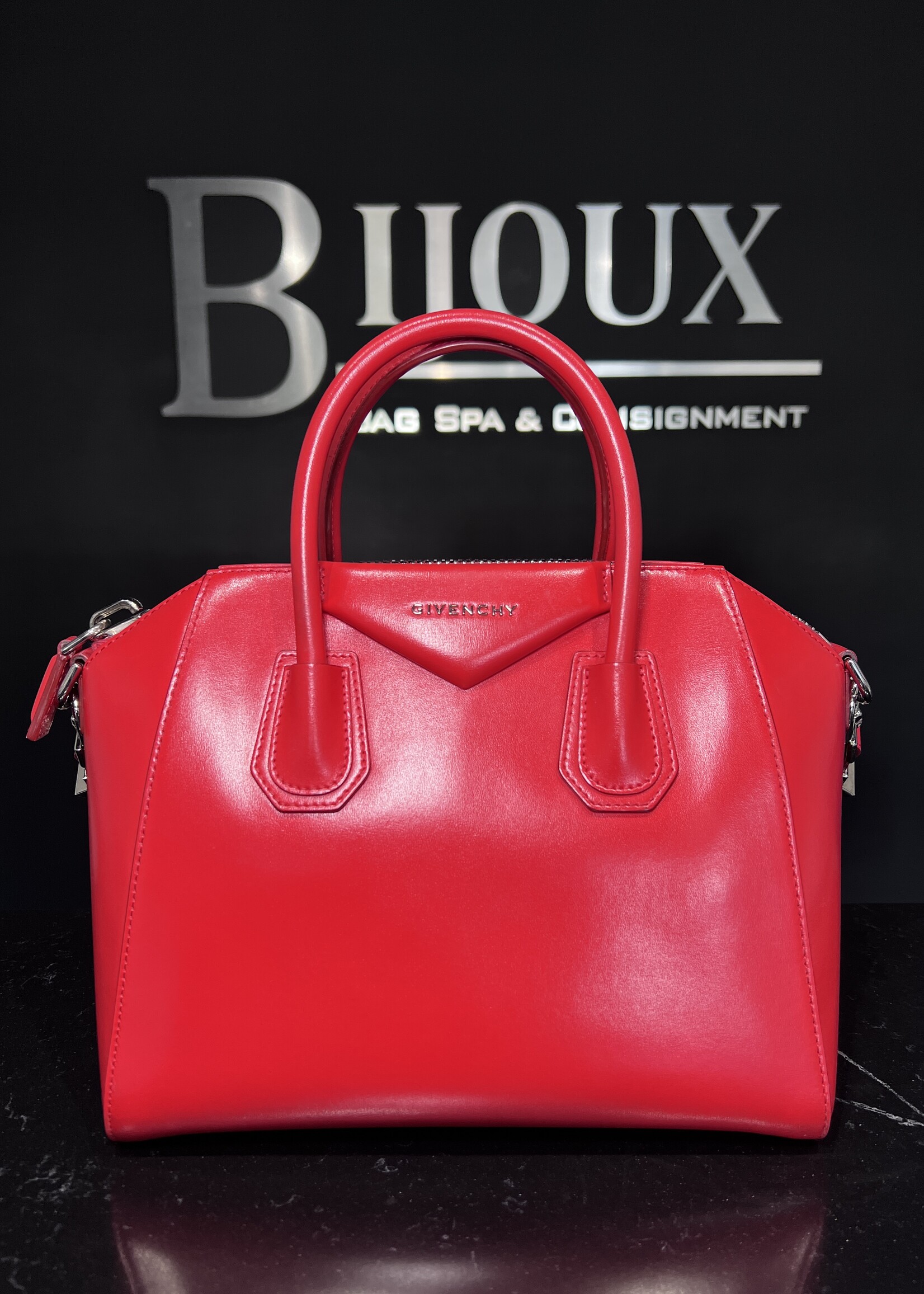 Givenchy SOLD- Givenchy Antigona Red