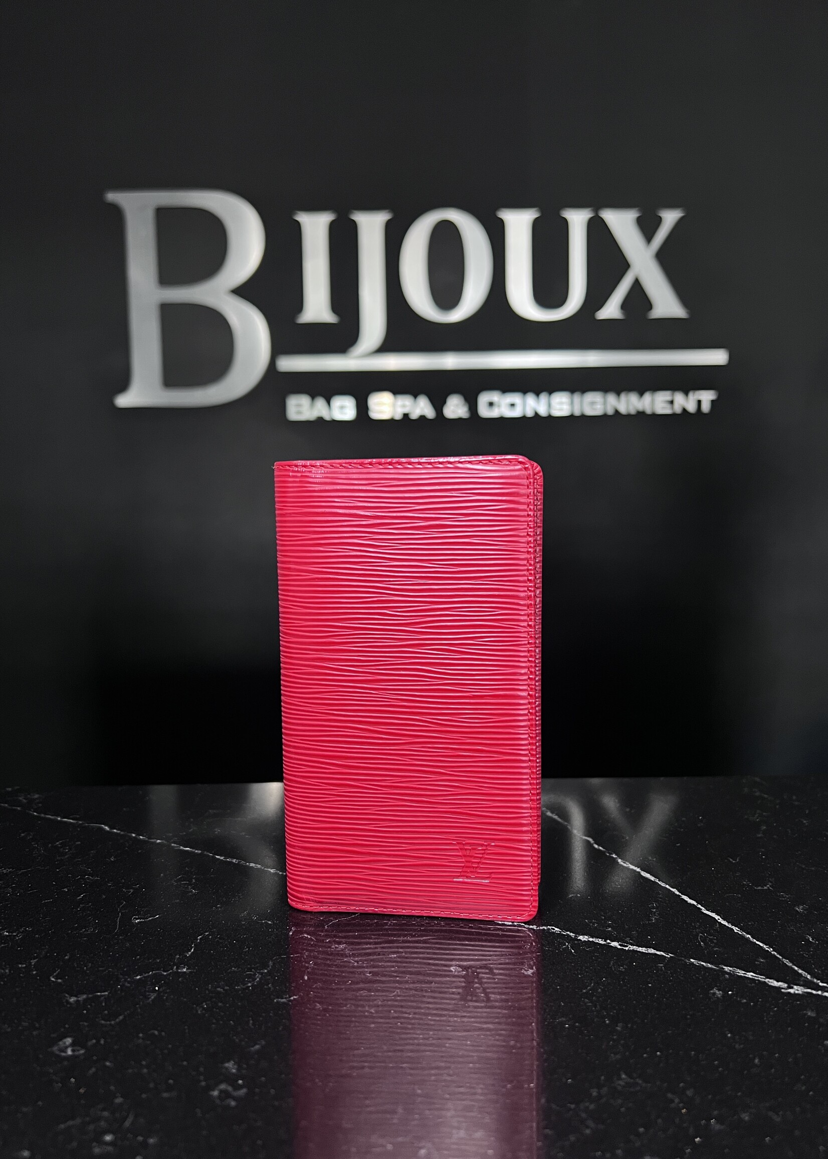 Louis Vuitton Louis Vuitton Epi Red Bifold Wallet