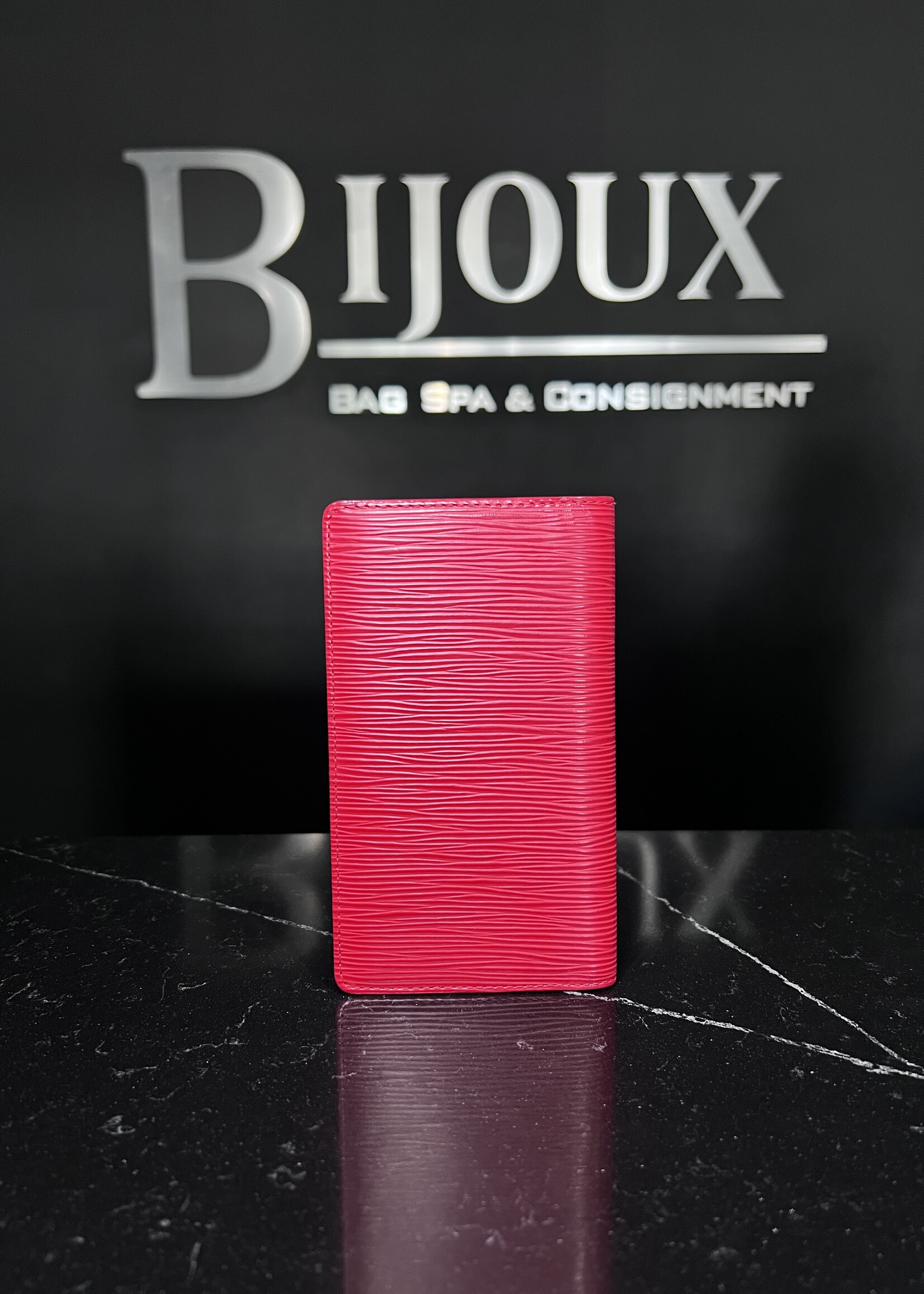 Louis Vuitton Louis Vuitton Epi Red Bifold Wallet