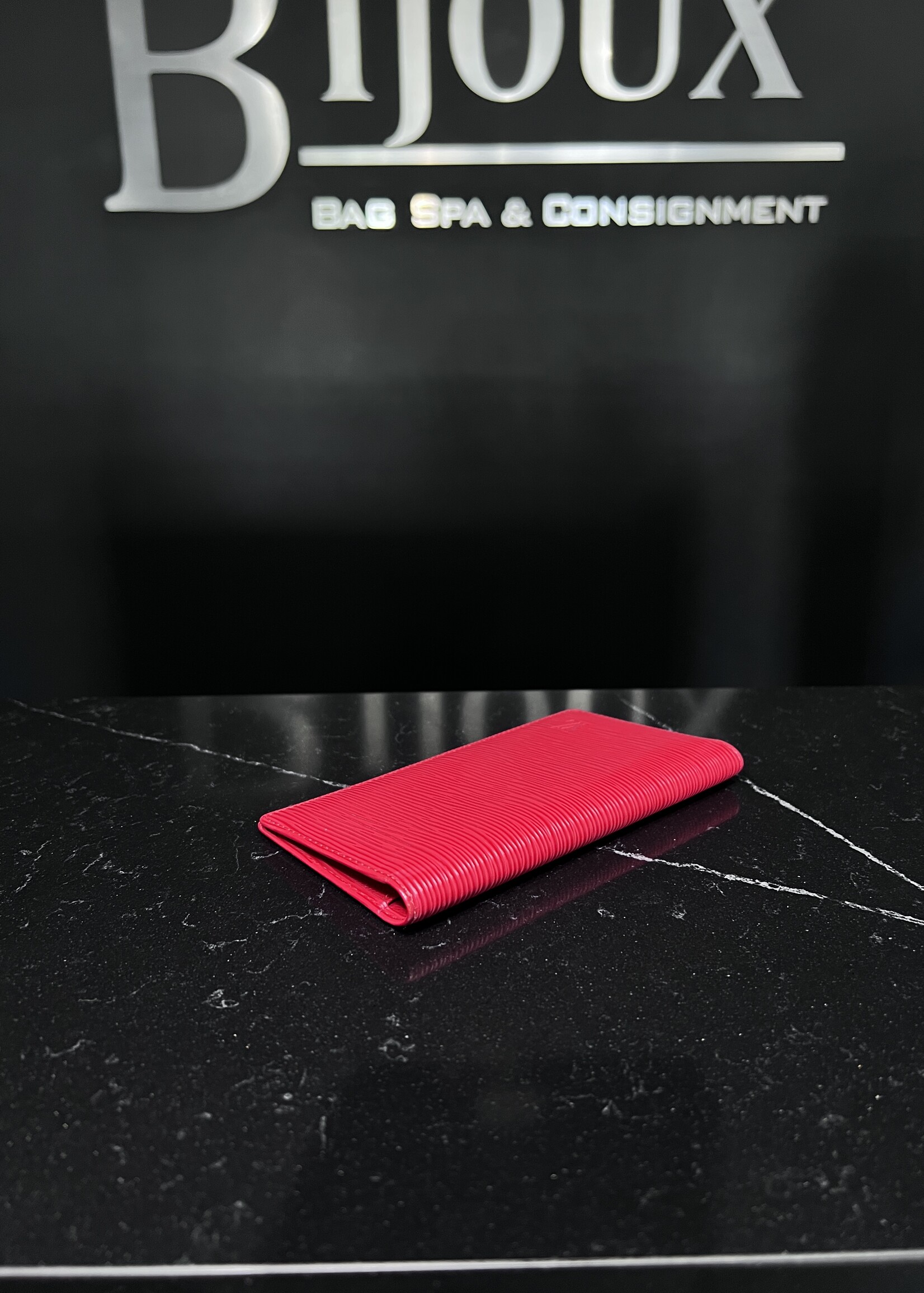 Louis Vuitton Louis Vuitton Epi Red Bifold Wallet
