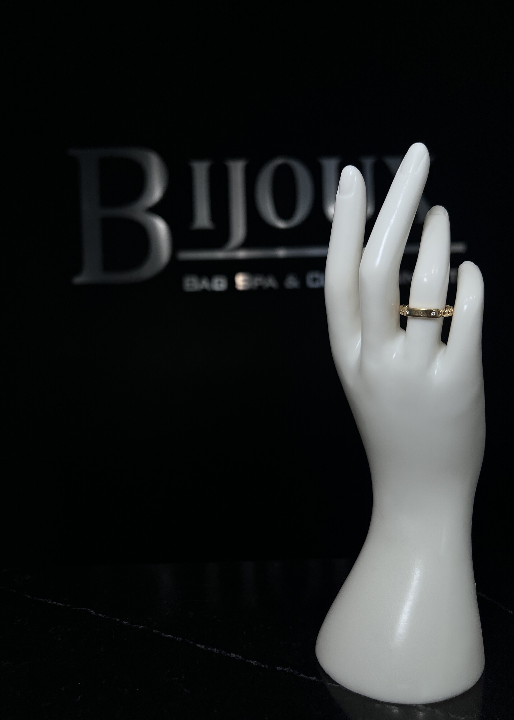 Tiffany & Co Tiffany & Co 18k Gold Micro Link Ring- 8