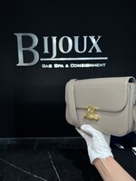 Celine Celine Classique Triomphe Medium Pebble