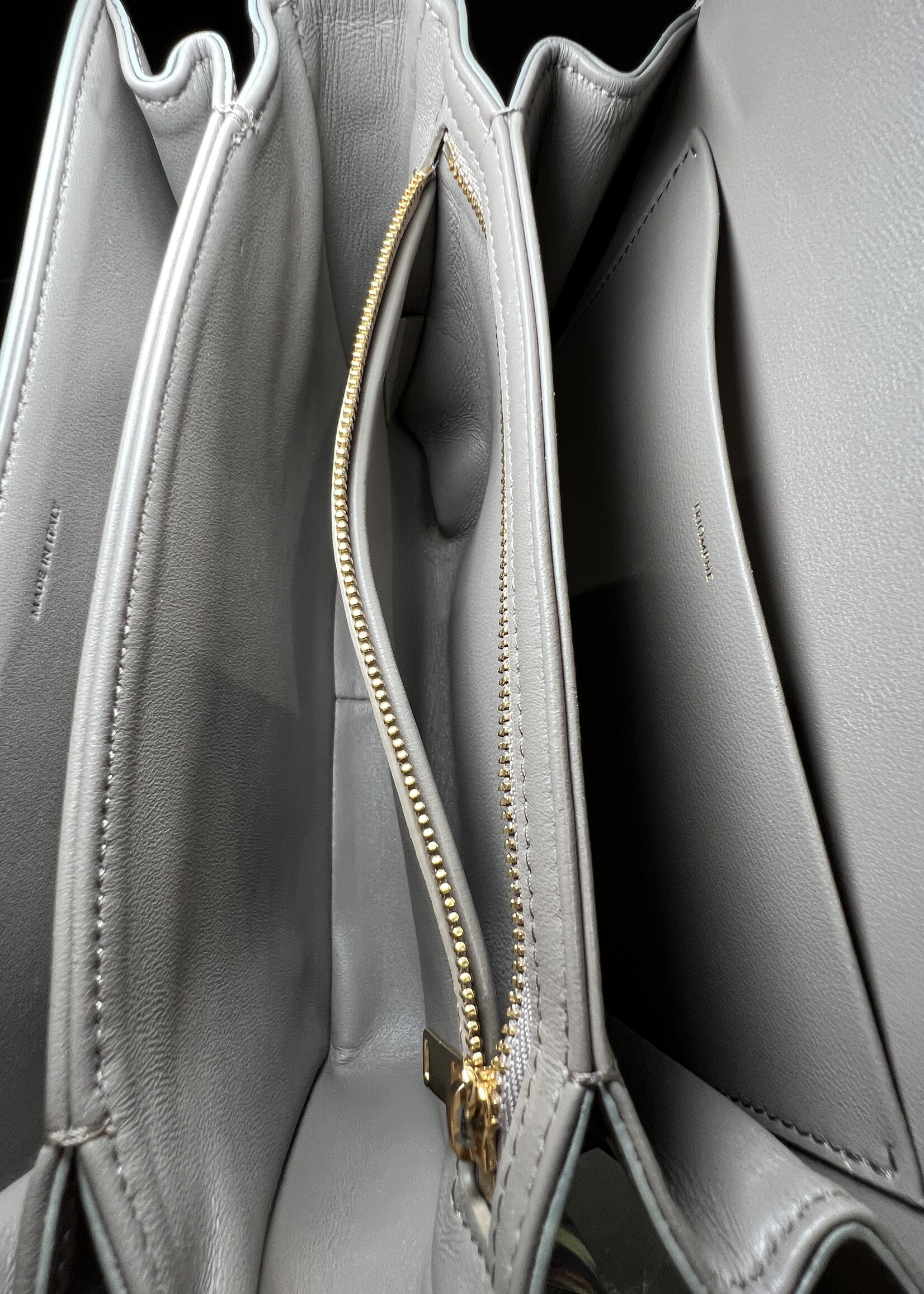 Celine Celine Classique Triomphe Medium Pebble