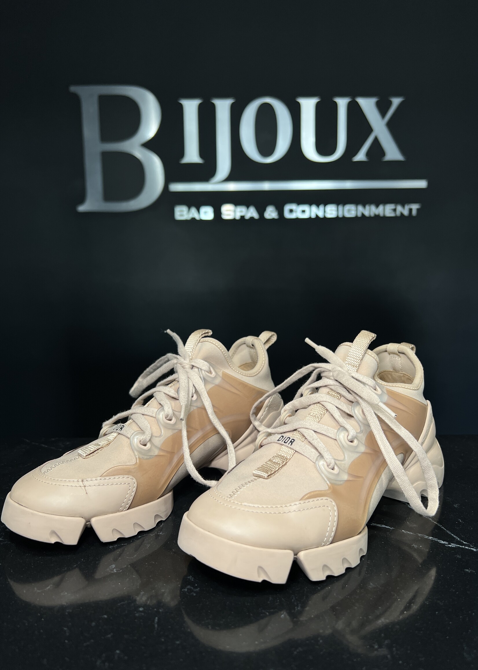 Christian Dior Christian Dior D-Connect Beige Sneakers - 36