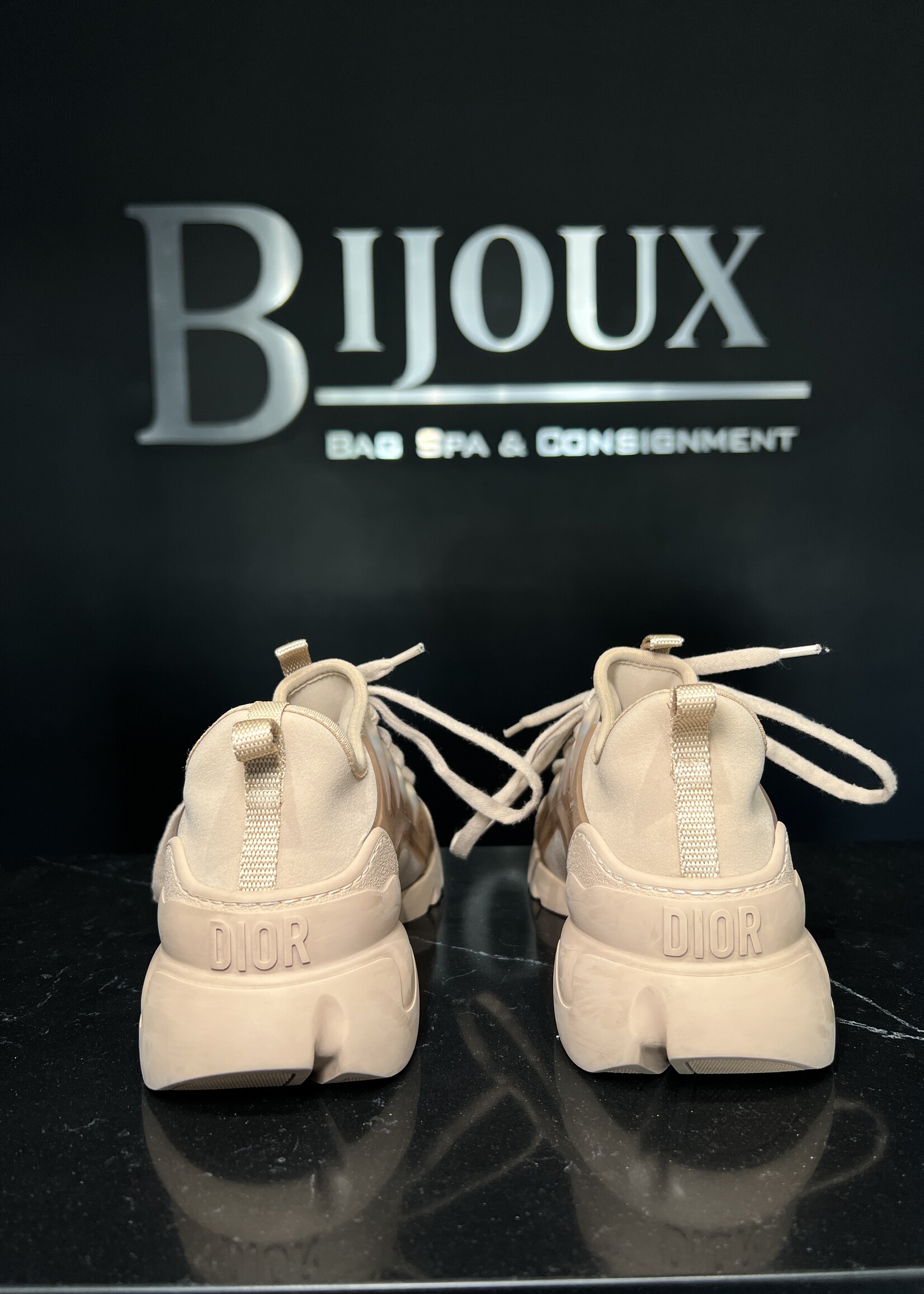 Christian Dior Christian Dior D-Connect Beige Sneakers - 36
