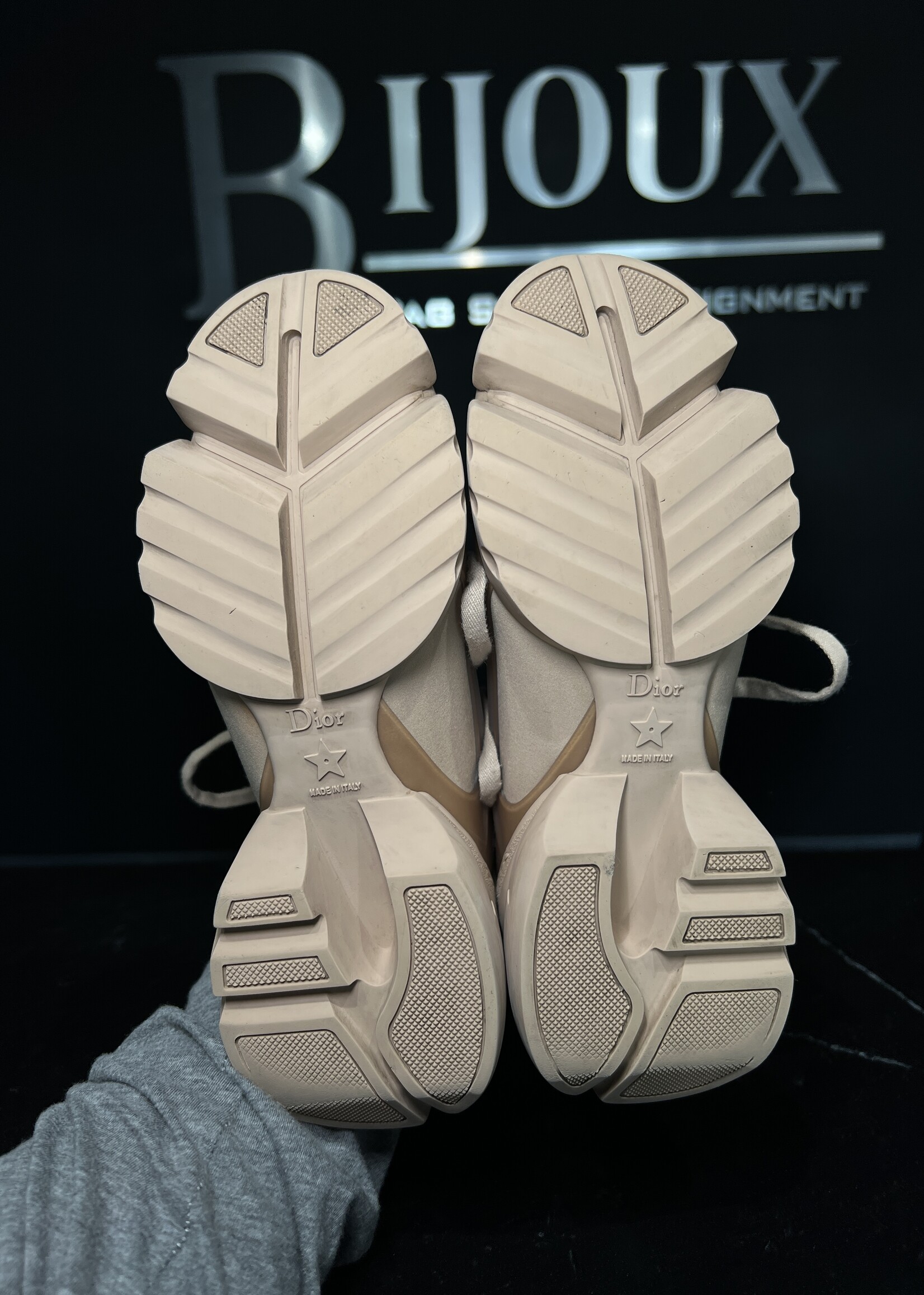 Christian Dior Christian Dior D-Connect Beige Sneakers - 36