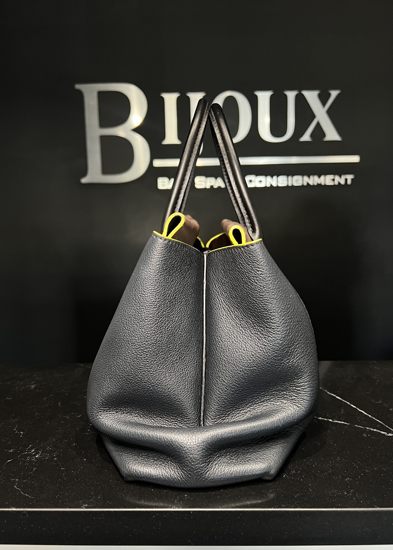 Louis Vuitton Louis Vuitton Cuir Orfevre W PM