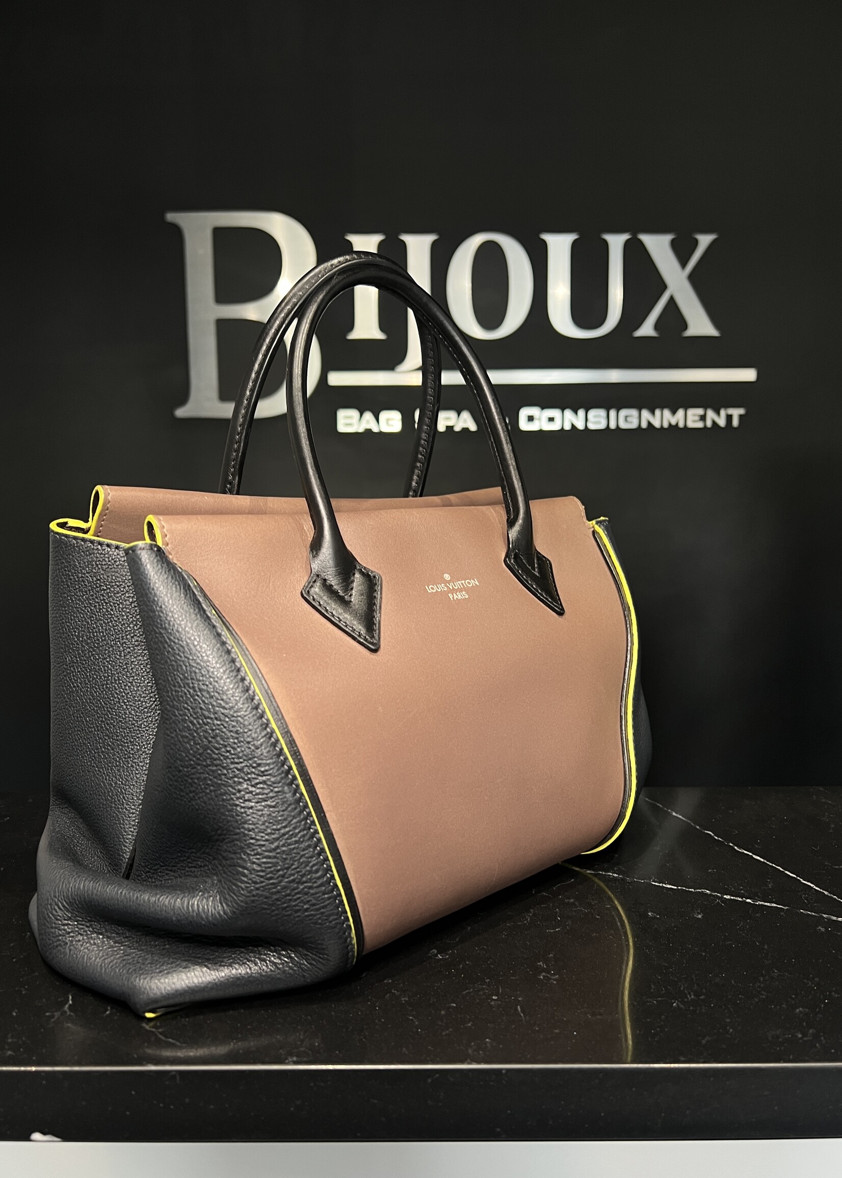 Louis Vuitton Louis Vuitton Cuir Orfevre W PM