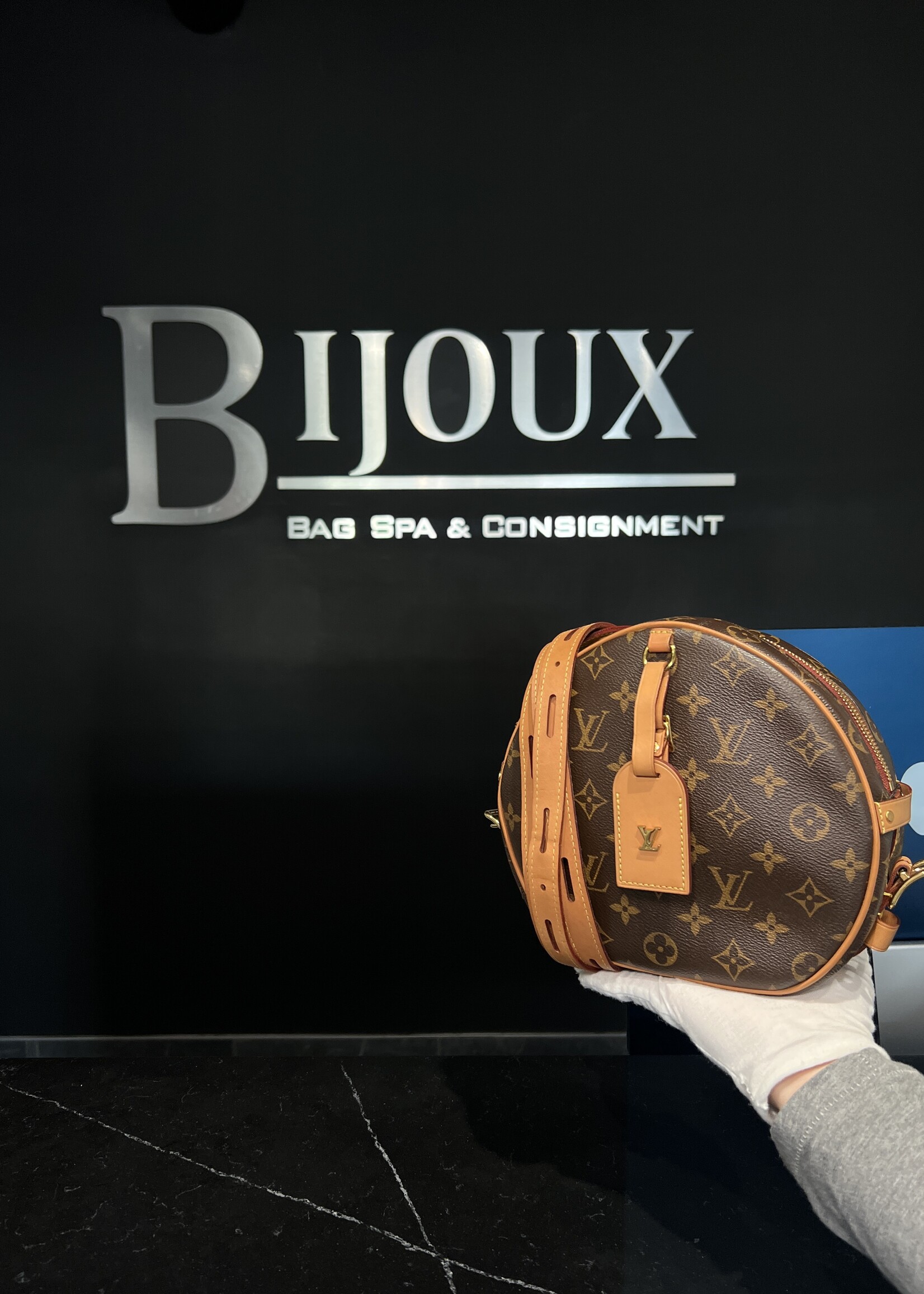 Louis Vuitton Louis Vuitton Boite Chapeau Souple MM