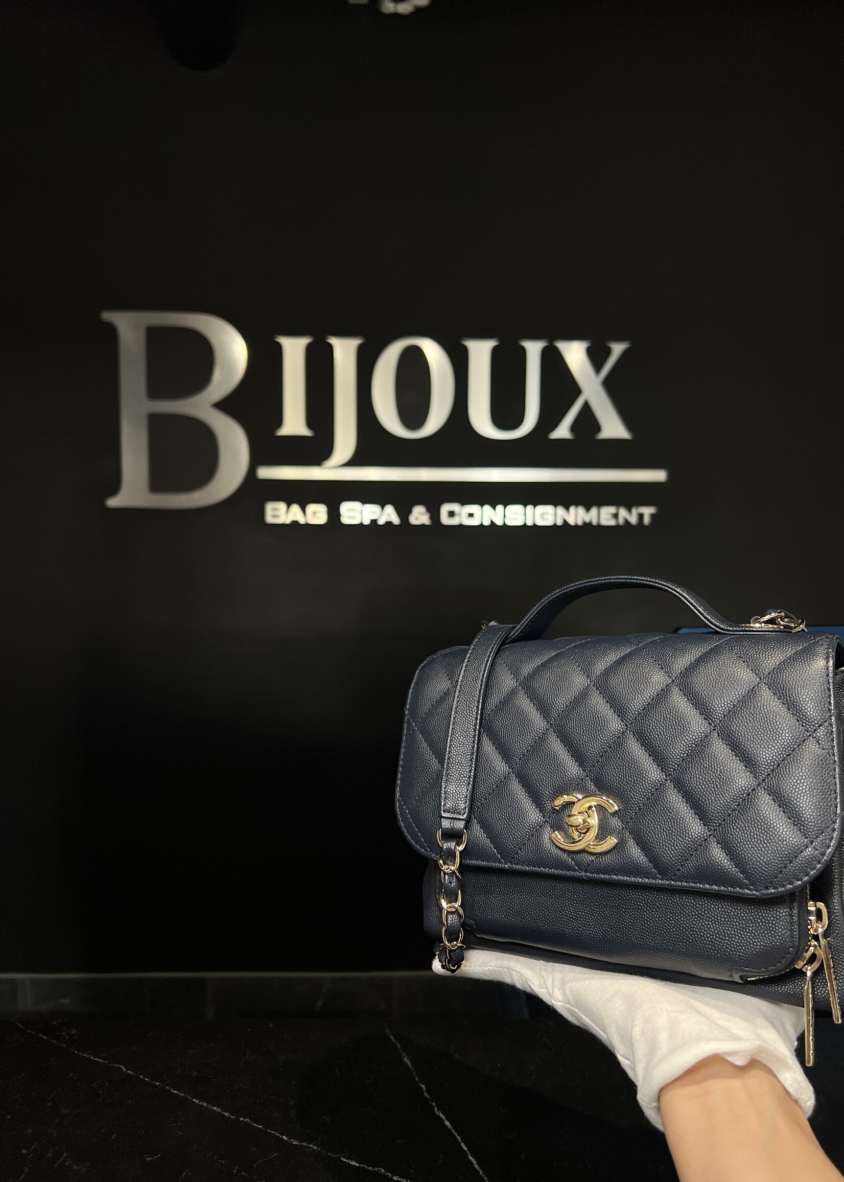 Chanel Chanel Business Affinity Medium