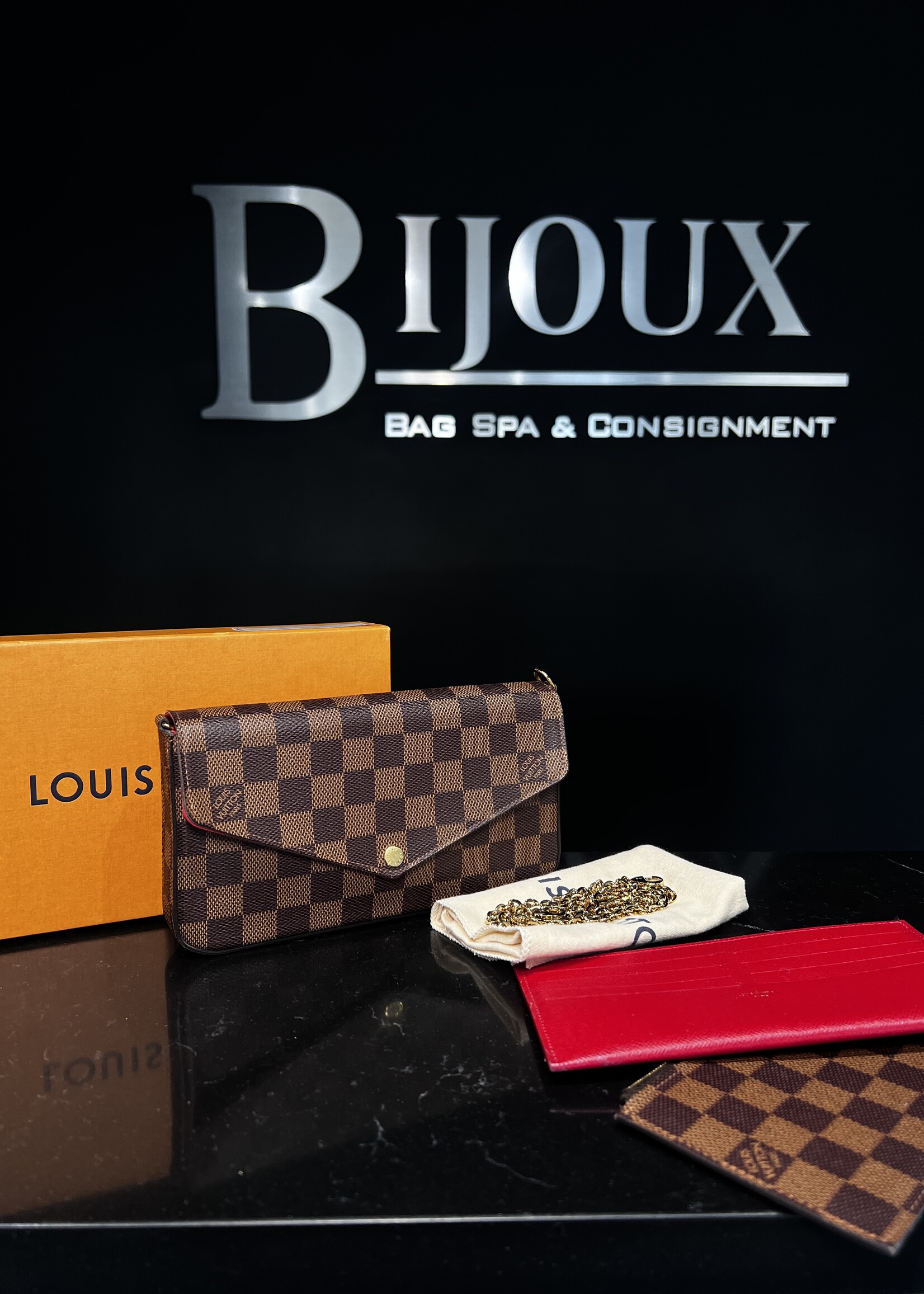 Louis Vuitton Louis Vuitton Pochette Felicie Damier Ebene