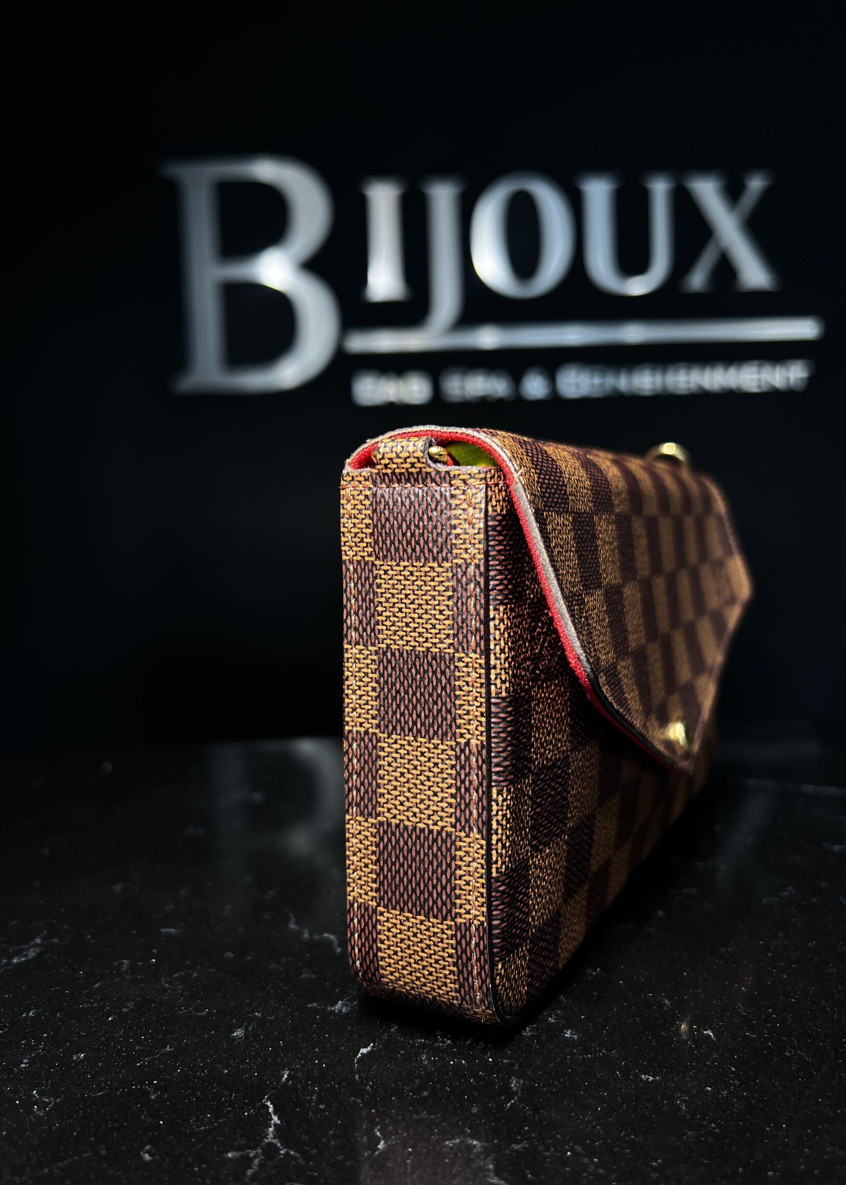 Louis Vuitton Louis Vuitton Pochette Felicie Damier Ebene
