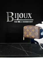 Louis Vuitton Louis Vuitton Monogram Zippy Wallet