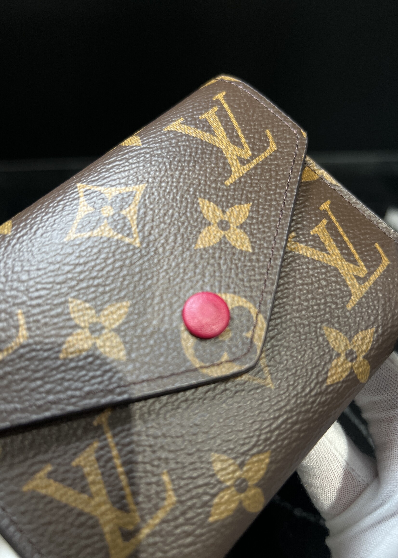 Louis Vuitton SOLD - Louis Vuitton Monogram Victorine Fuchsia Wallet