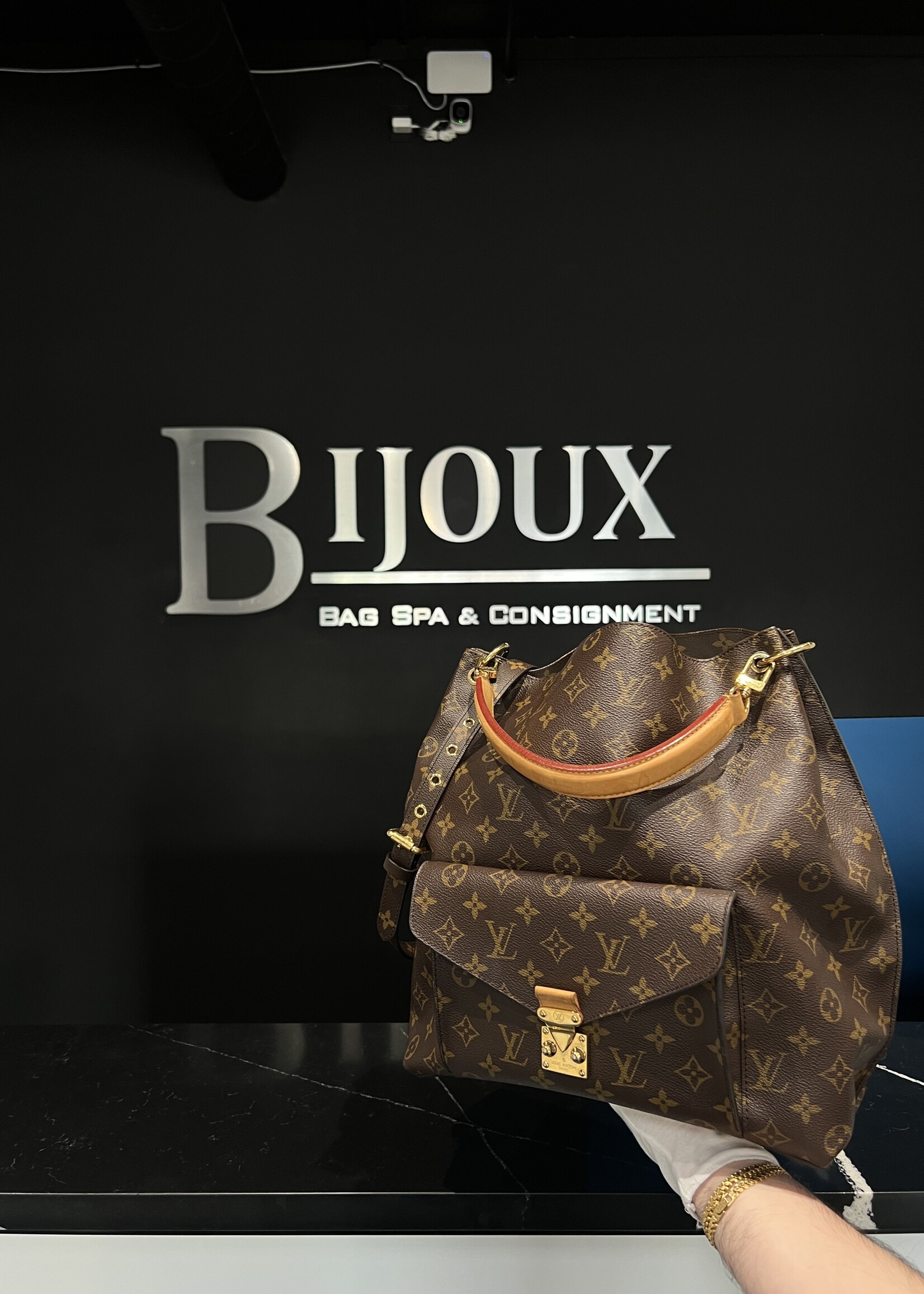Louis Vuitton SOLD - Louis Vuitton Monogram Metis Hobo Bag