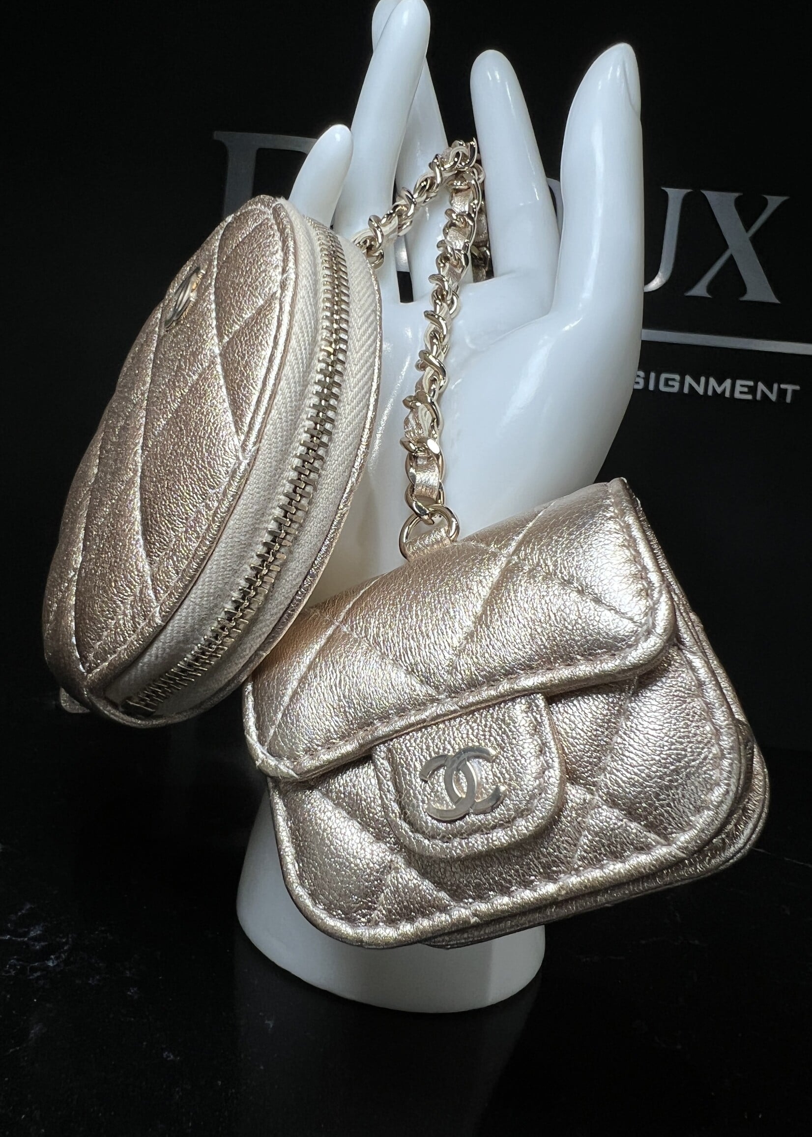 Chanel Chanel Metallic Clip-on Coin Purse & AirPod Pro Case Accessories