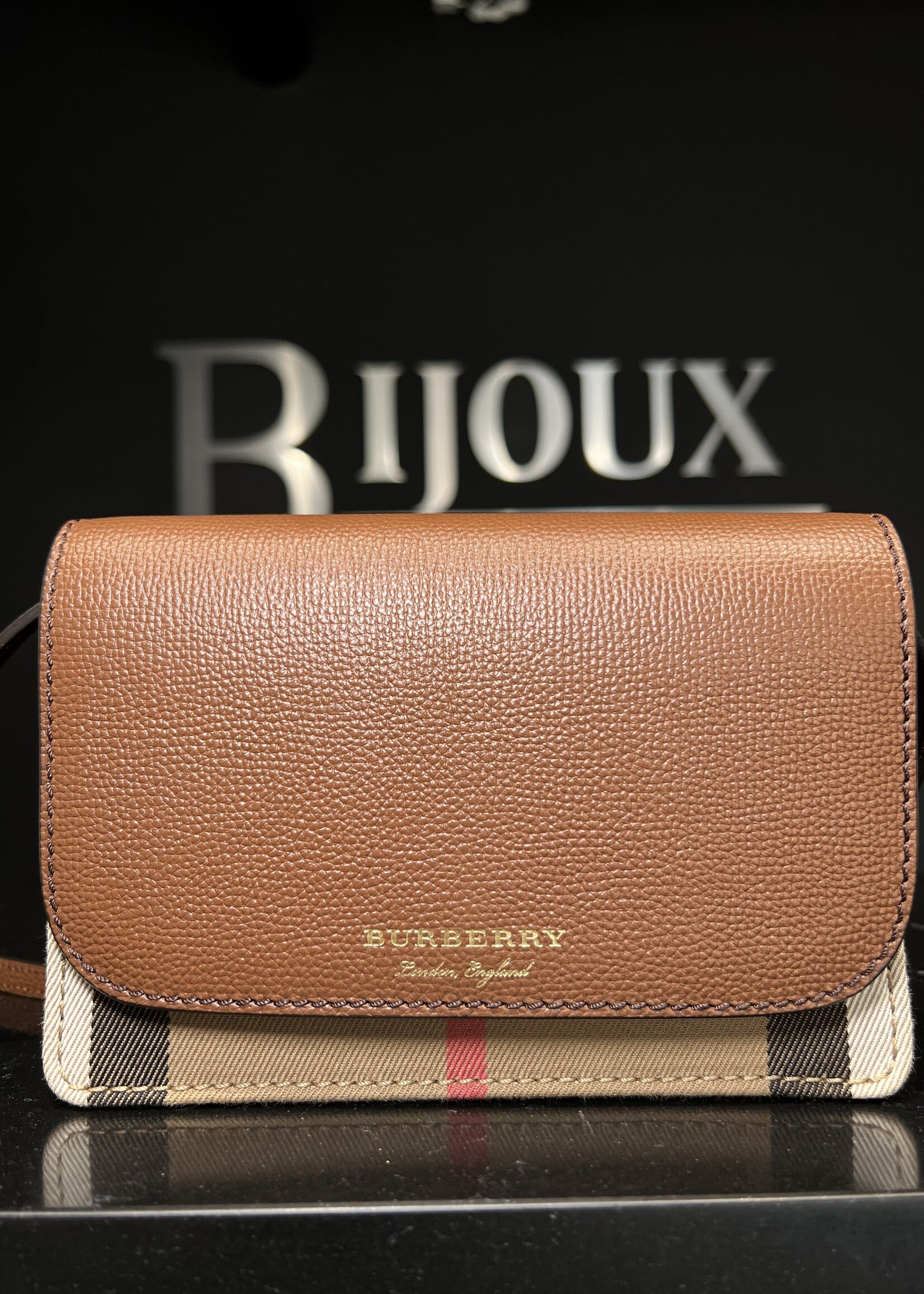 Burberry Burberry House Check Crossbody