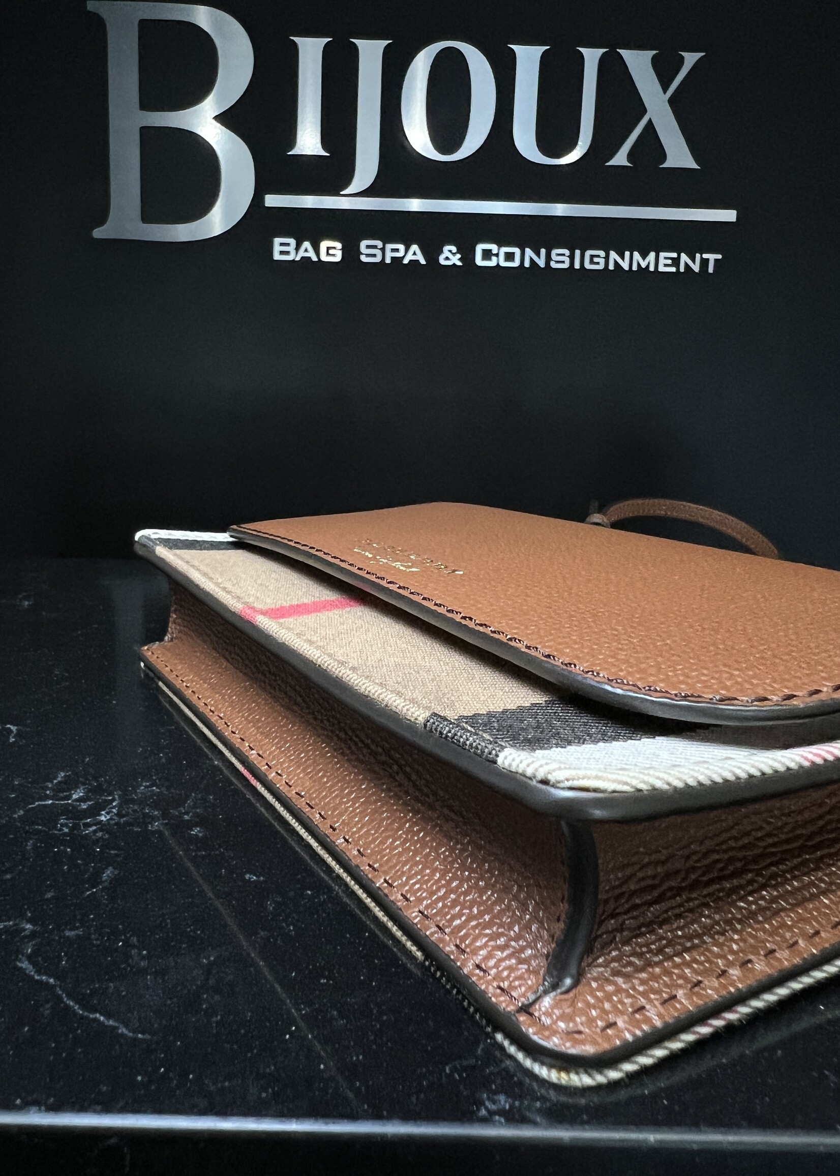 Burberry Burberry House Check Crossbody