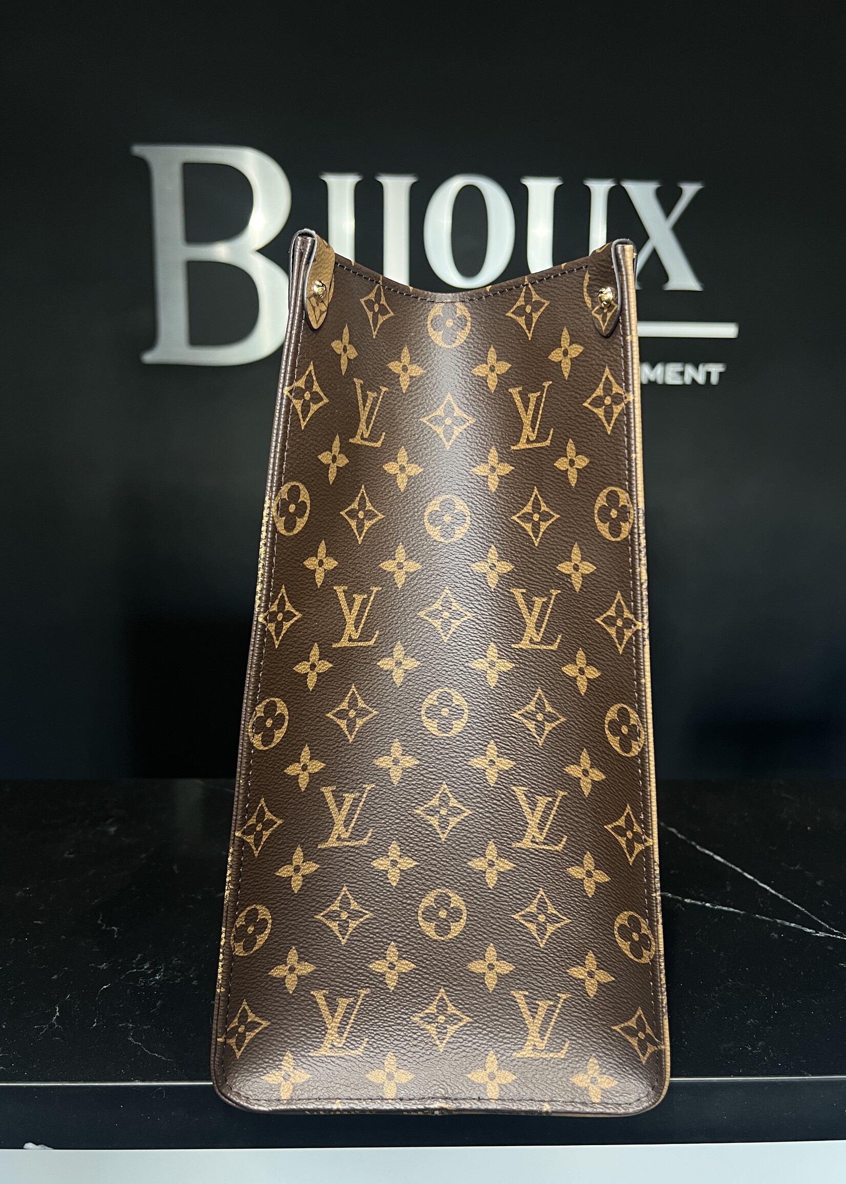 Louis Vuitton Louis Vuitton Reverse On The Go GM