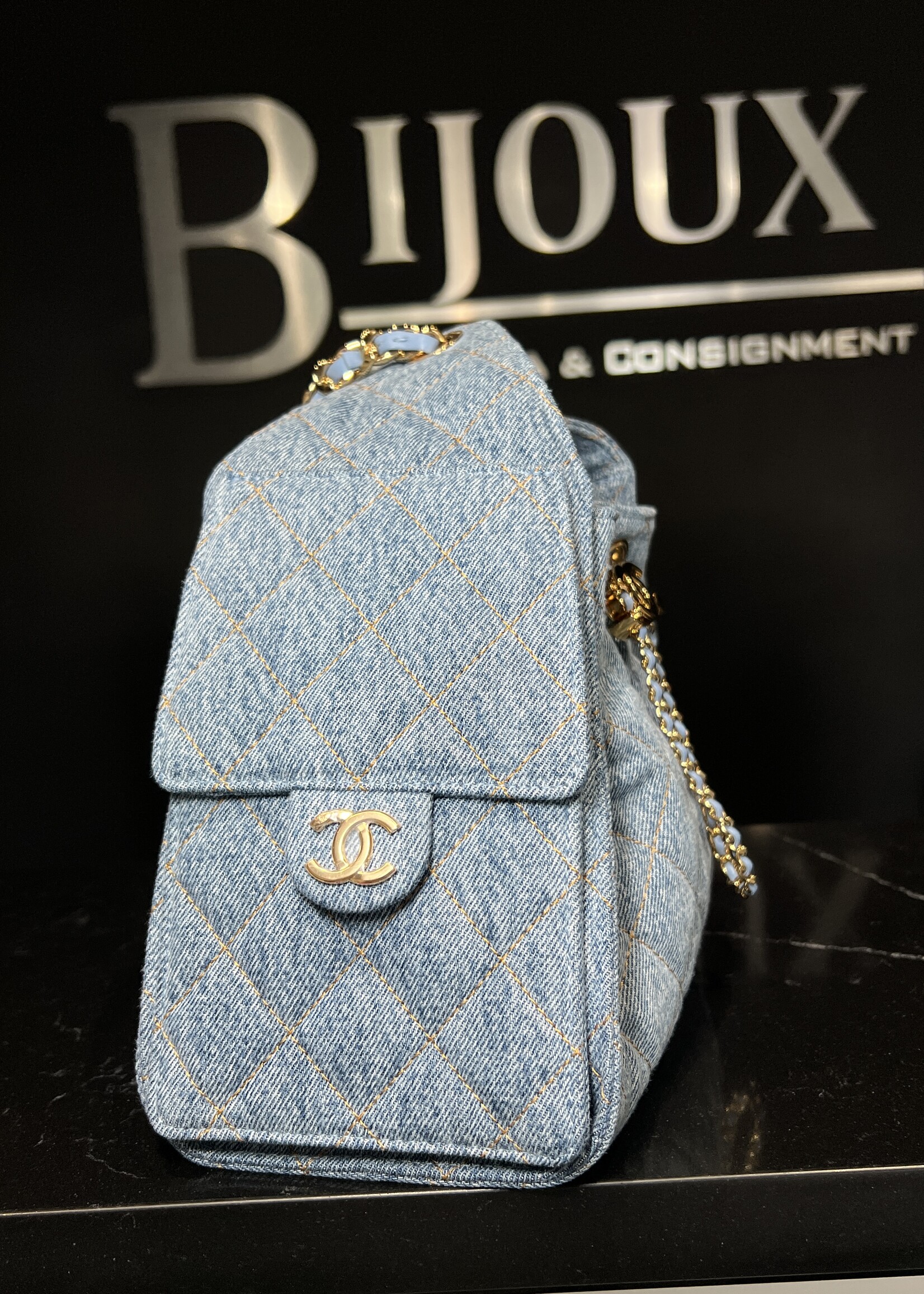 Chanel Chanel 25 Denim Small GHW