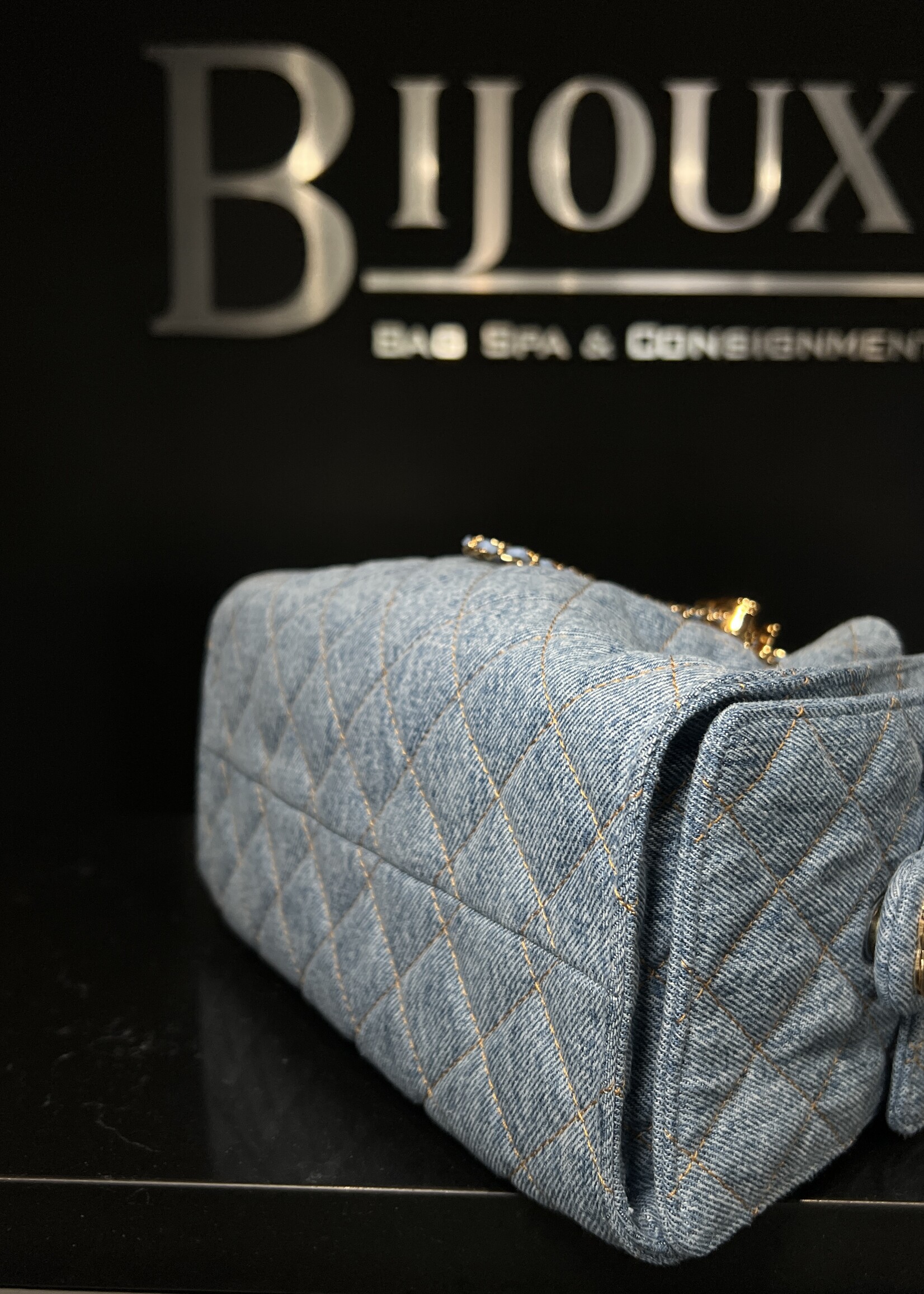 Chanel Chanel 25 Denim Small GHW