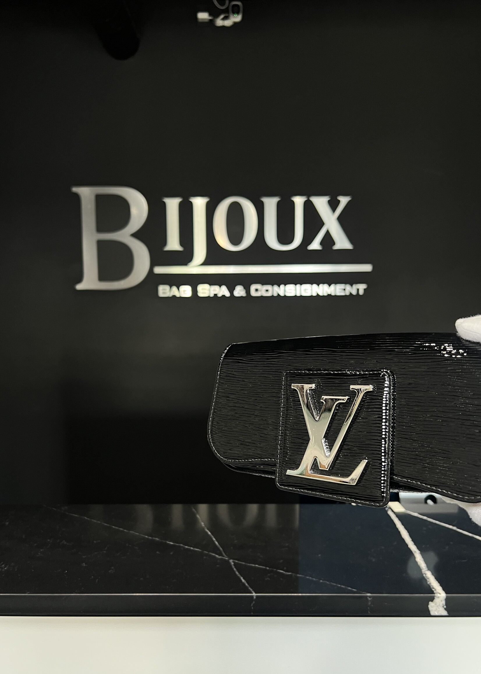 Louis Vuitton Louis Vuitton Black Epi Electric Sobe Clutch
