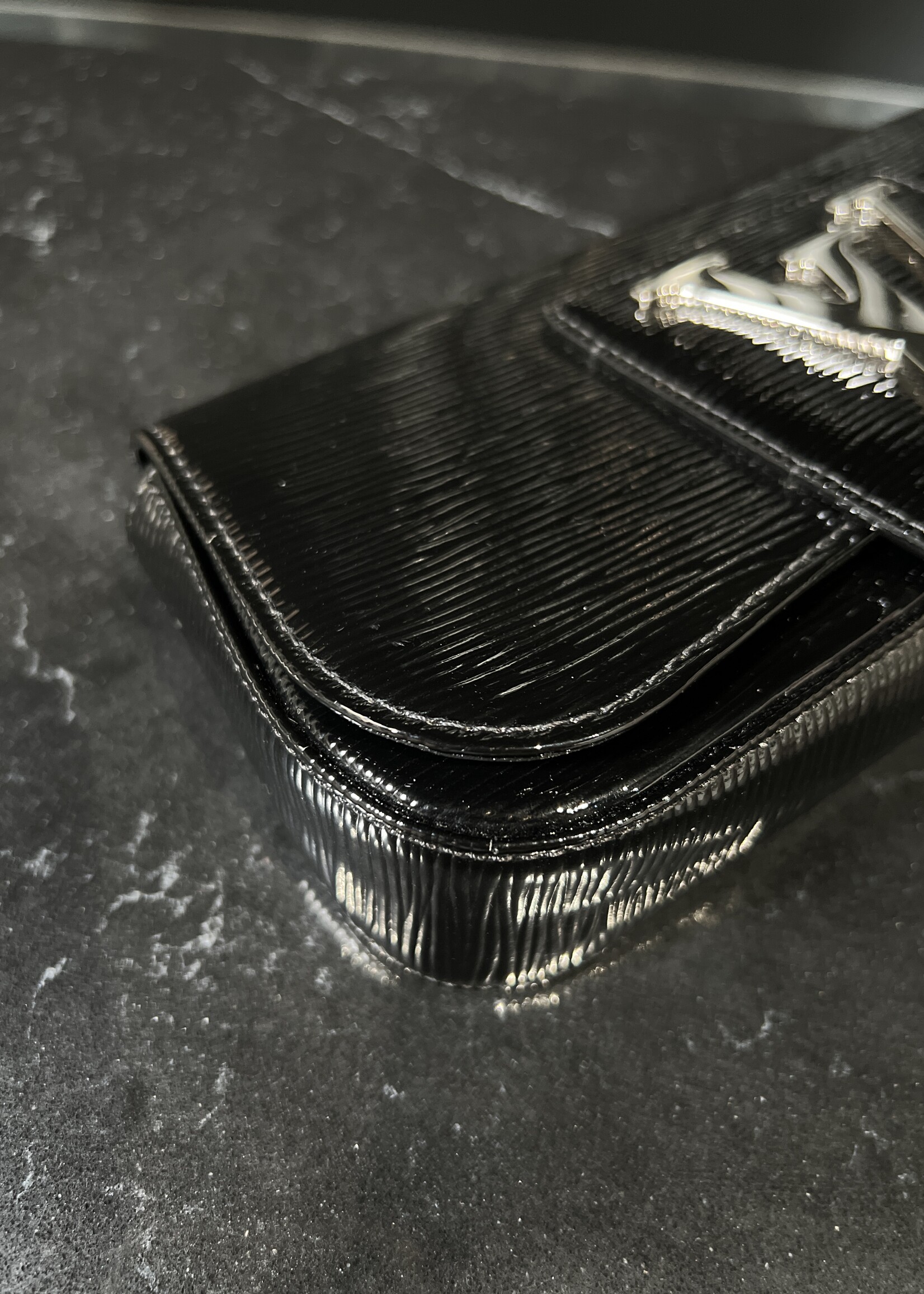 Louis Vuitton Louis Vuitton Black Epi Electric Sobe Clutch