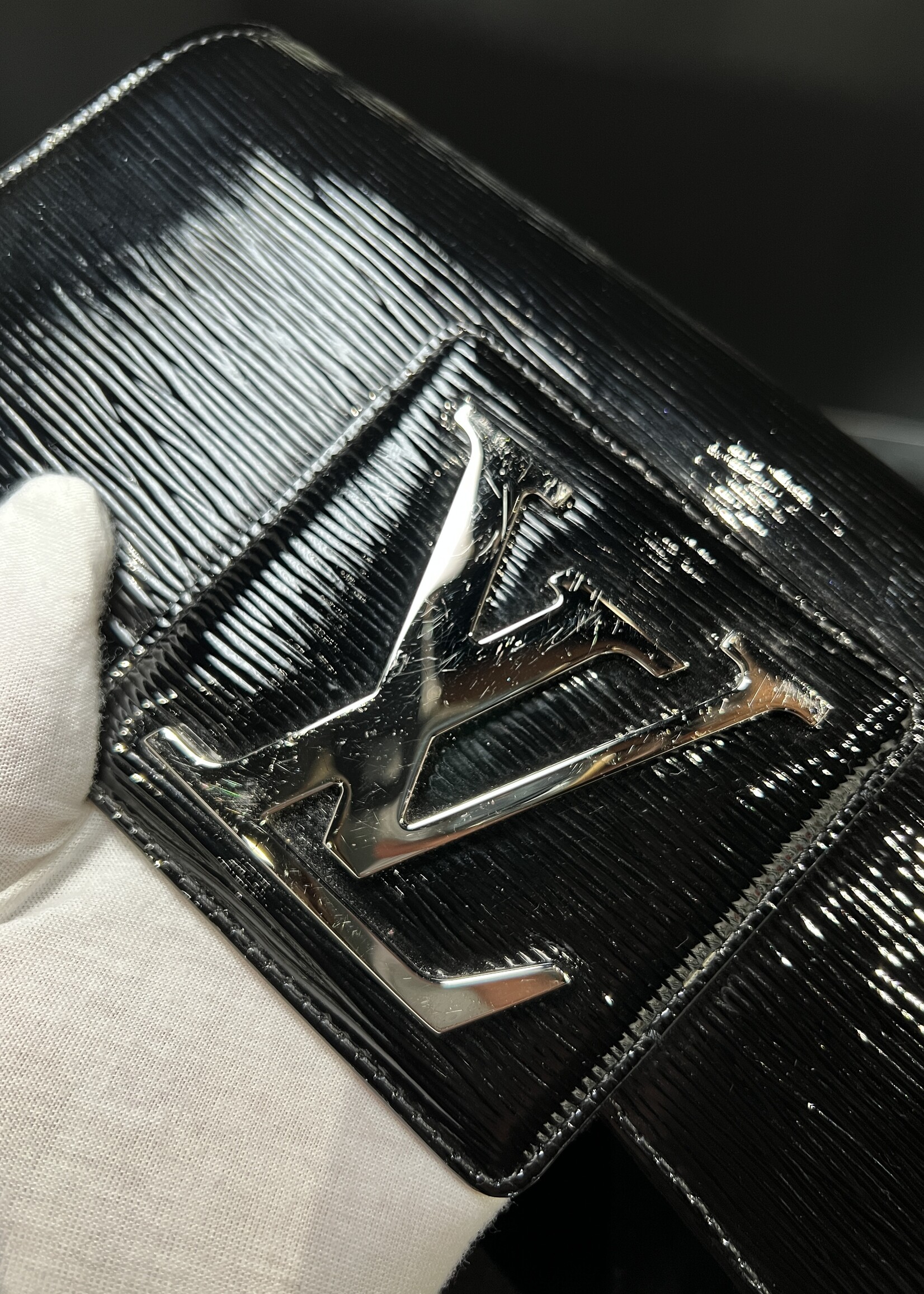 Louis Vuitton Louis Vuitton Black Epi Electric Sobe Clutch