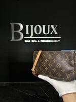 Louis Vuitton SOLD - Louis Vuitton Monogram Pochette Accessoires