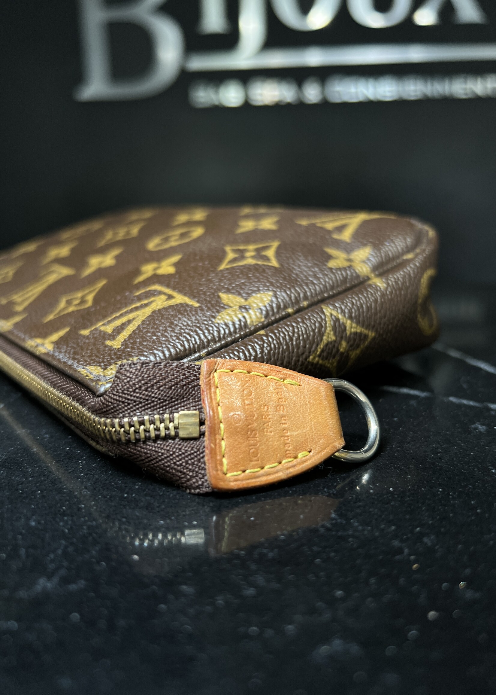 Louis Vuitton SOLD - Louis Vuitton Monogram Pochette Accessoires