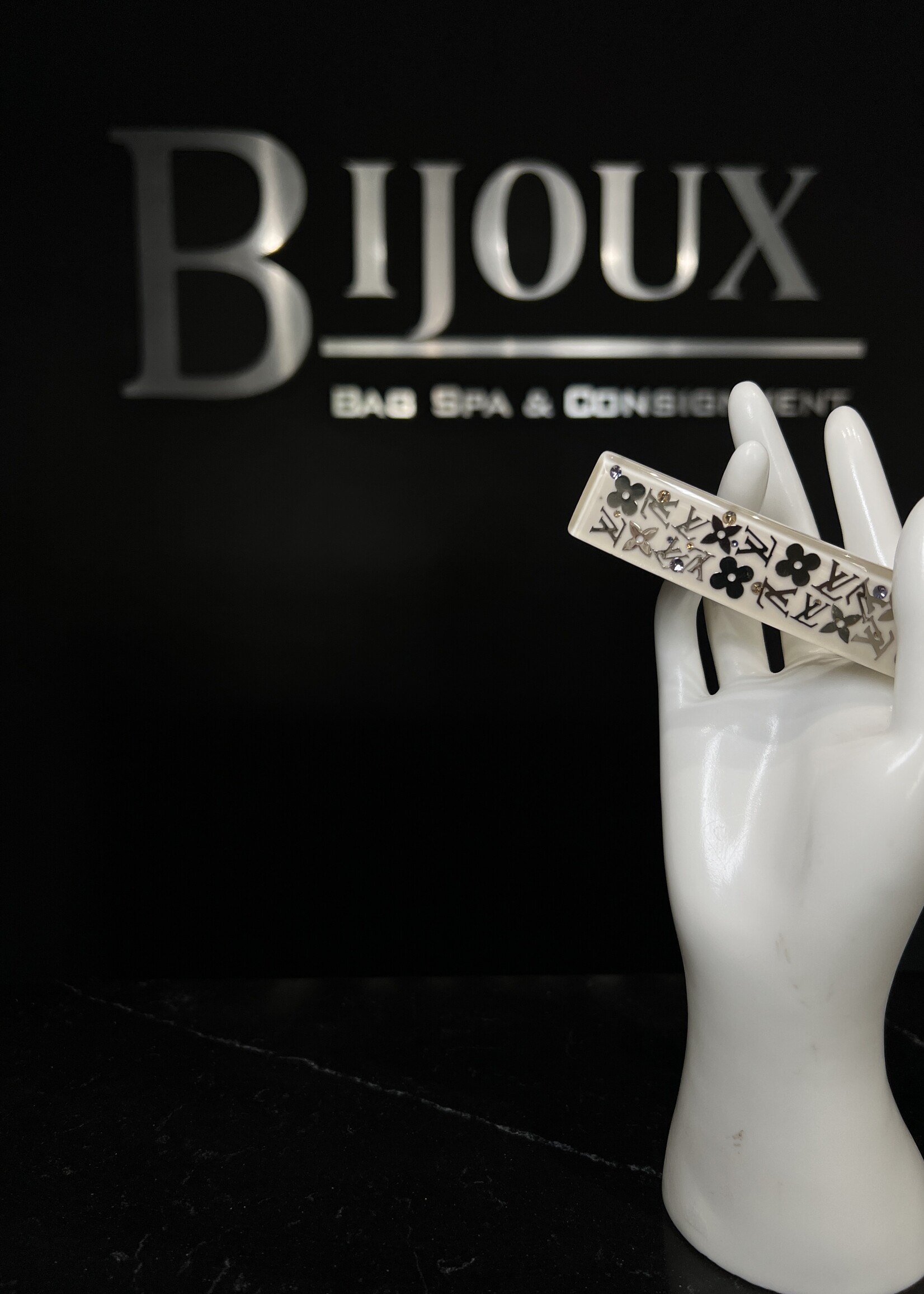 Louis Vuitton Louis Vuitton Monogram Inclusion Barrette