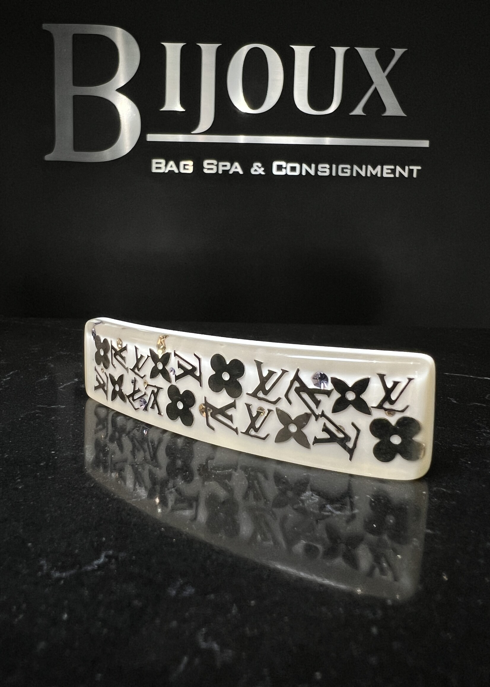 Louis Vuitton Louis Vuitton Monogram Inclusion Barrette