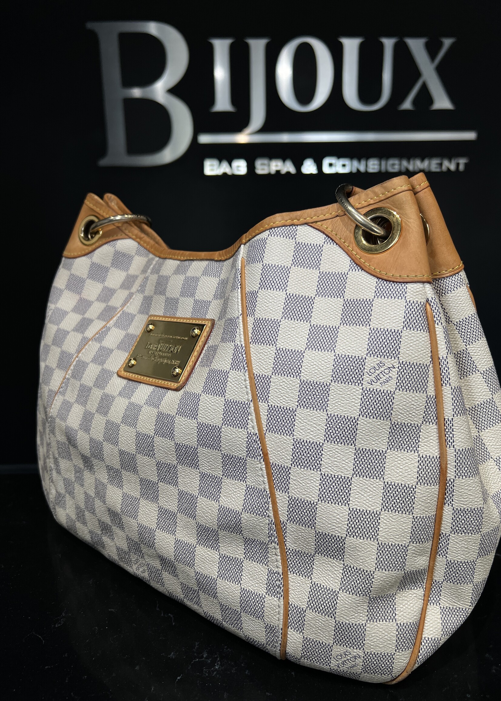 Louis Vuitton Louis Vuitton Damier Azur Galleria PM
