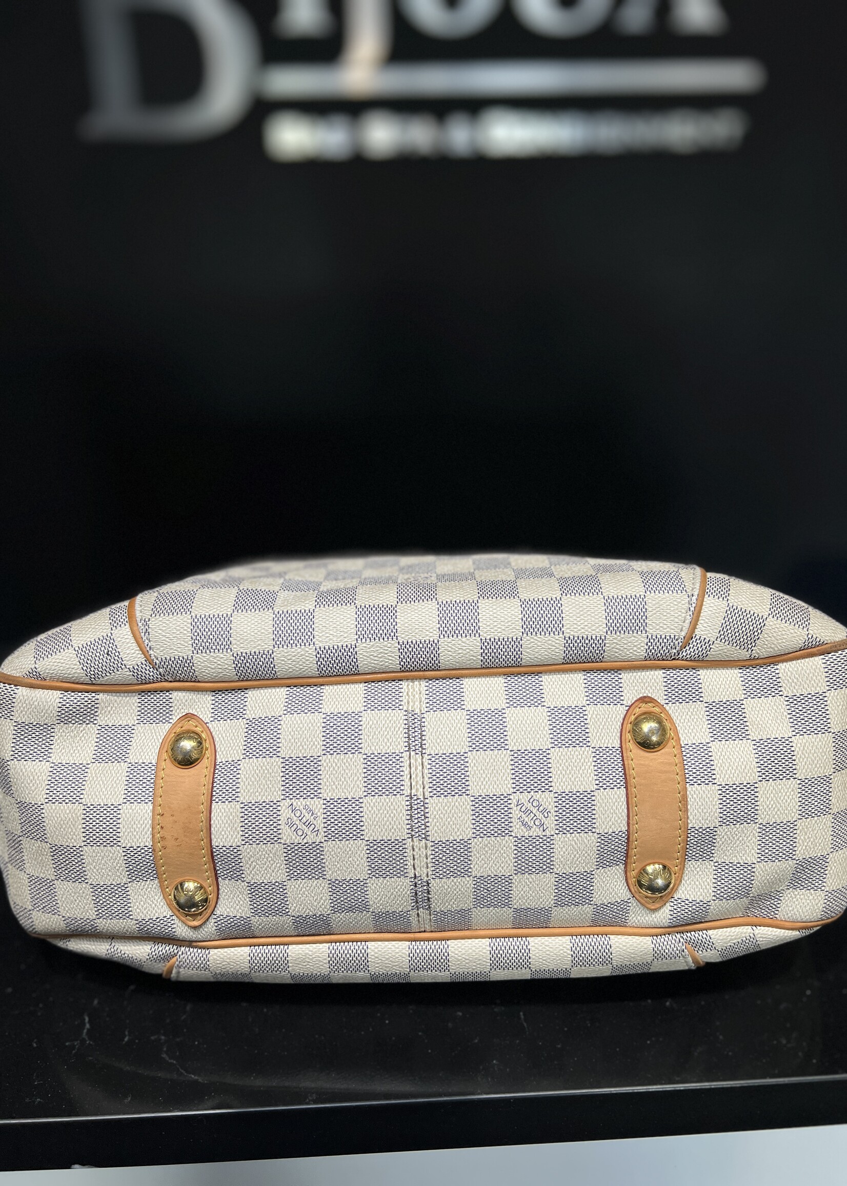 Louis Vuitton Louis Vuitton Damier Azur Galleria PM