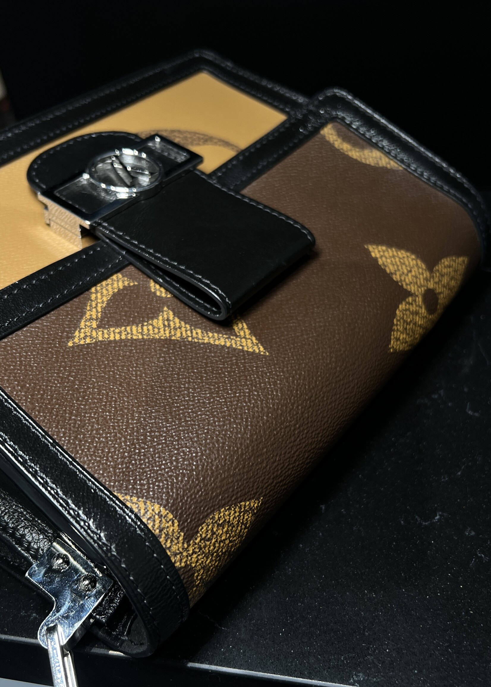 Louis Vuitton Louis Vuitton Dauphine Reverse MM