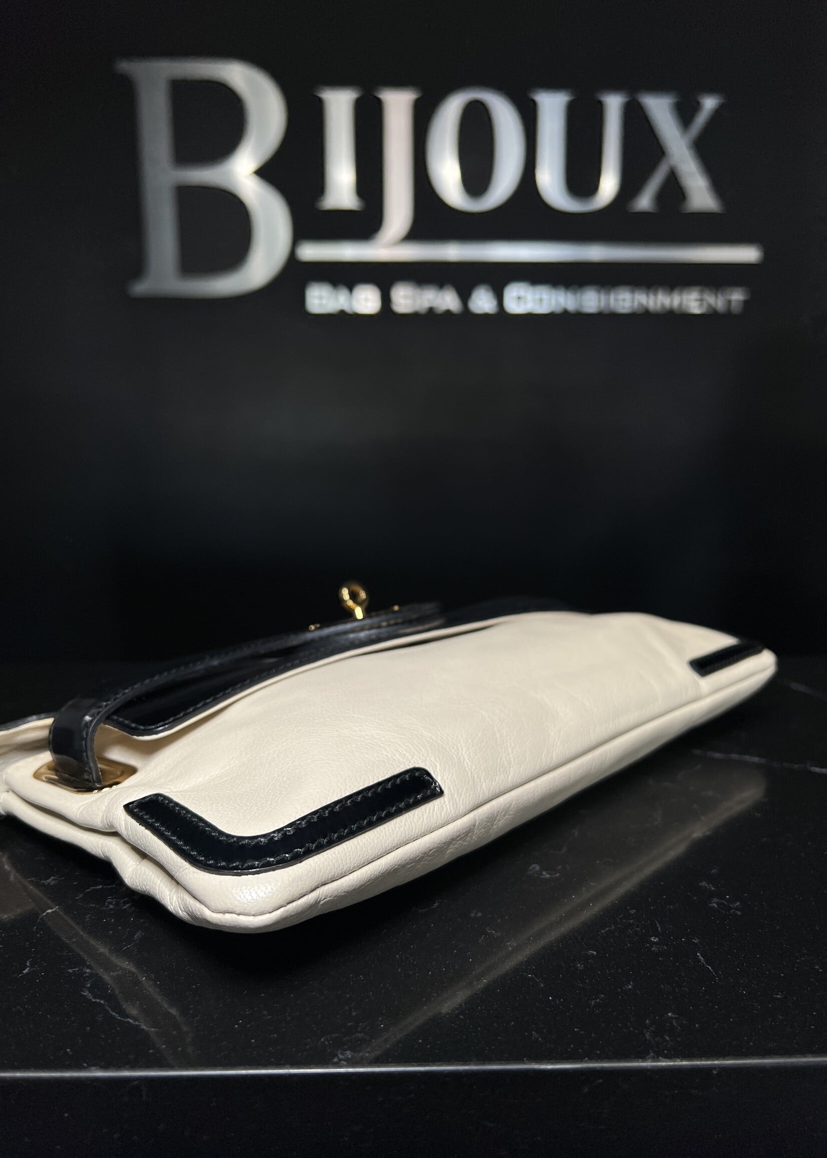 Balenciaga Balenciaga Lune Patent Clutch