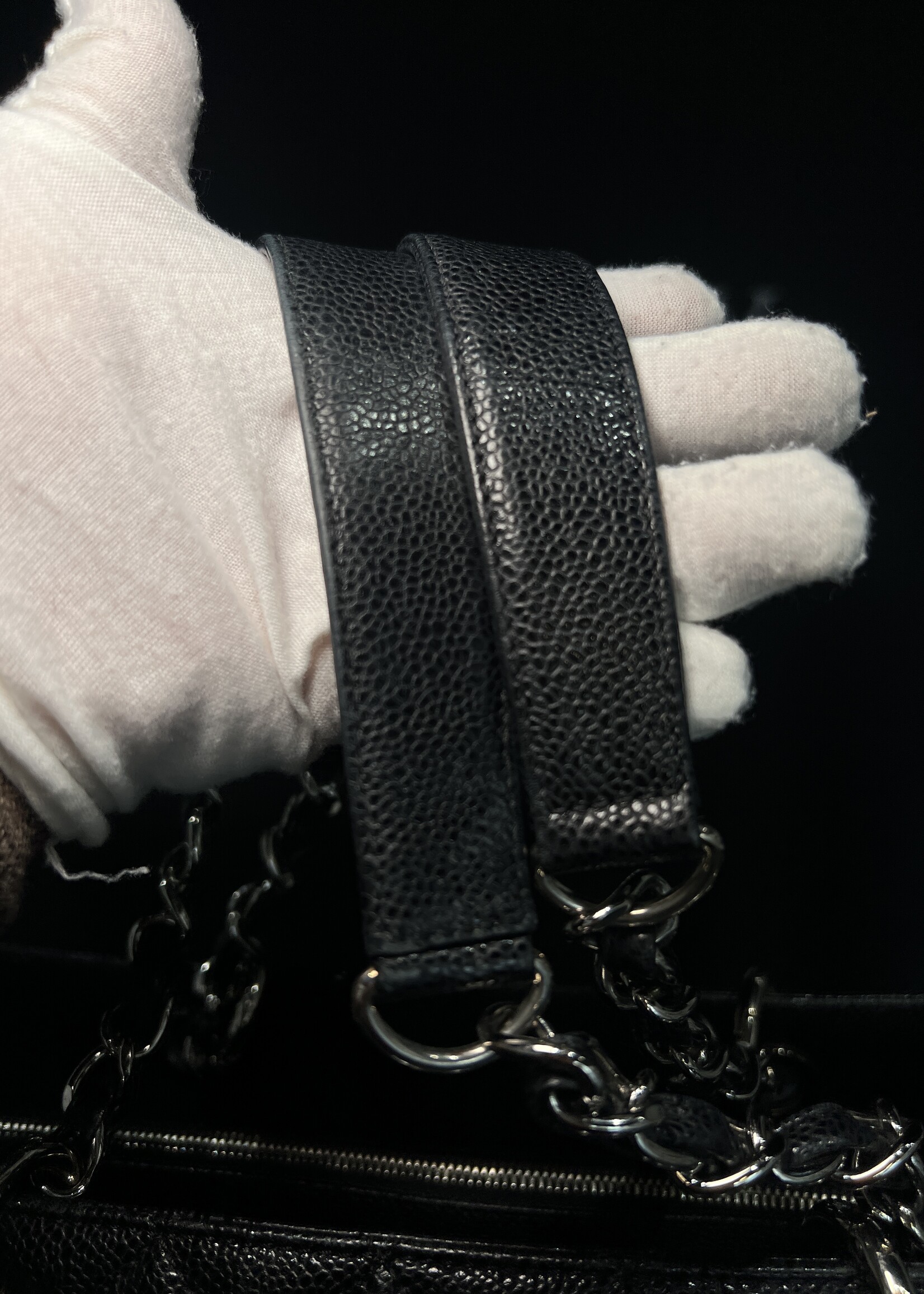 Chanel Chanel Caviar XLarge GST