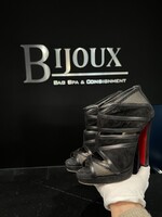 Christian Louboutin Christian Louboutin Commanda - 39.5