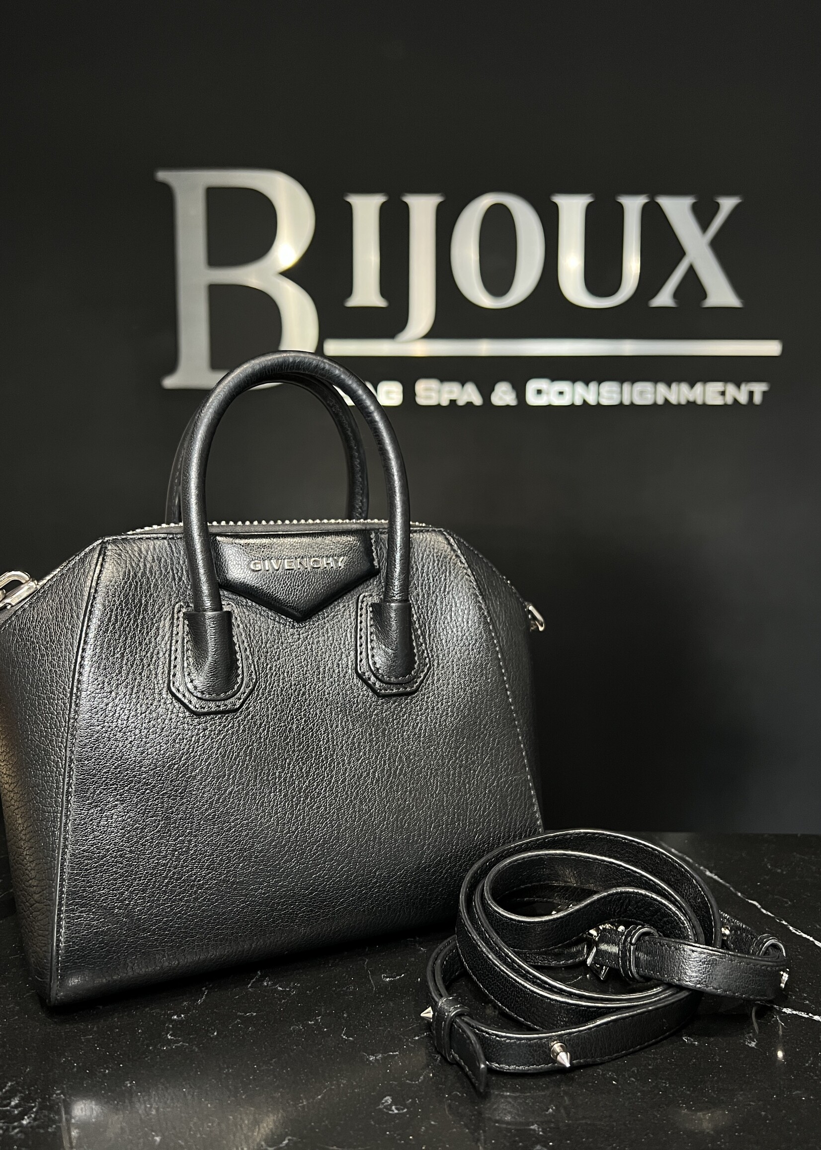 Givenchy Givenchy Black Leather Mini Antigona