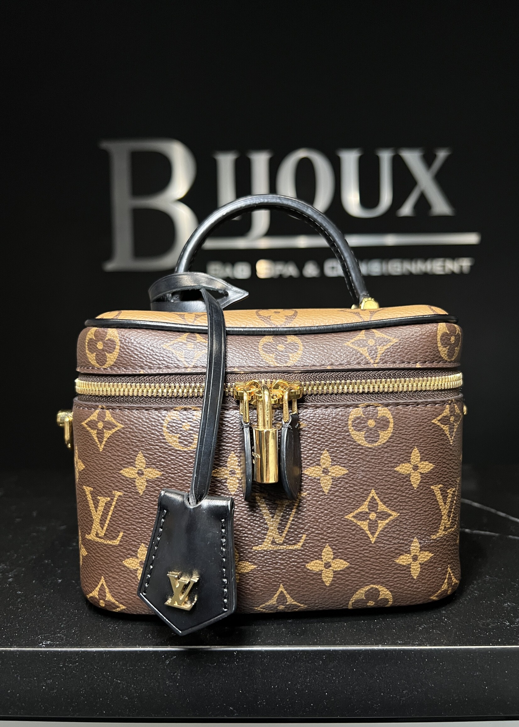 Louis Vuitton Louis Vuitton Reverse Monogram Vanity PM