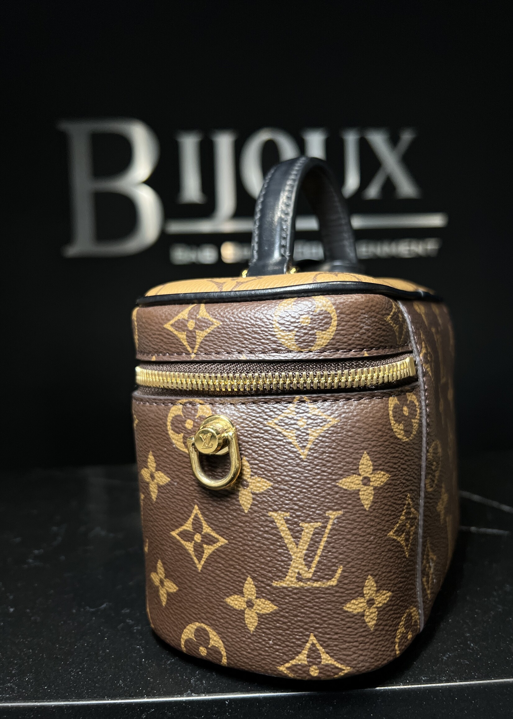 Louis Vuitton Louis Vuitton Reverse Monogram Vanity PM