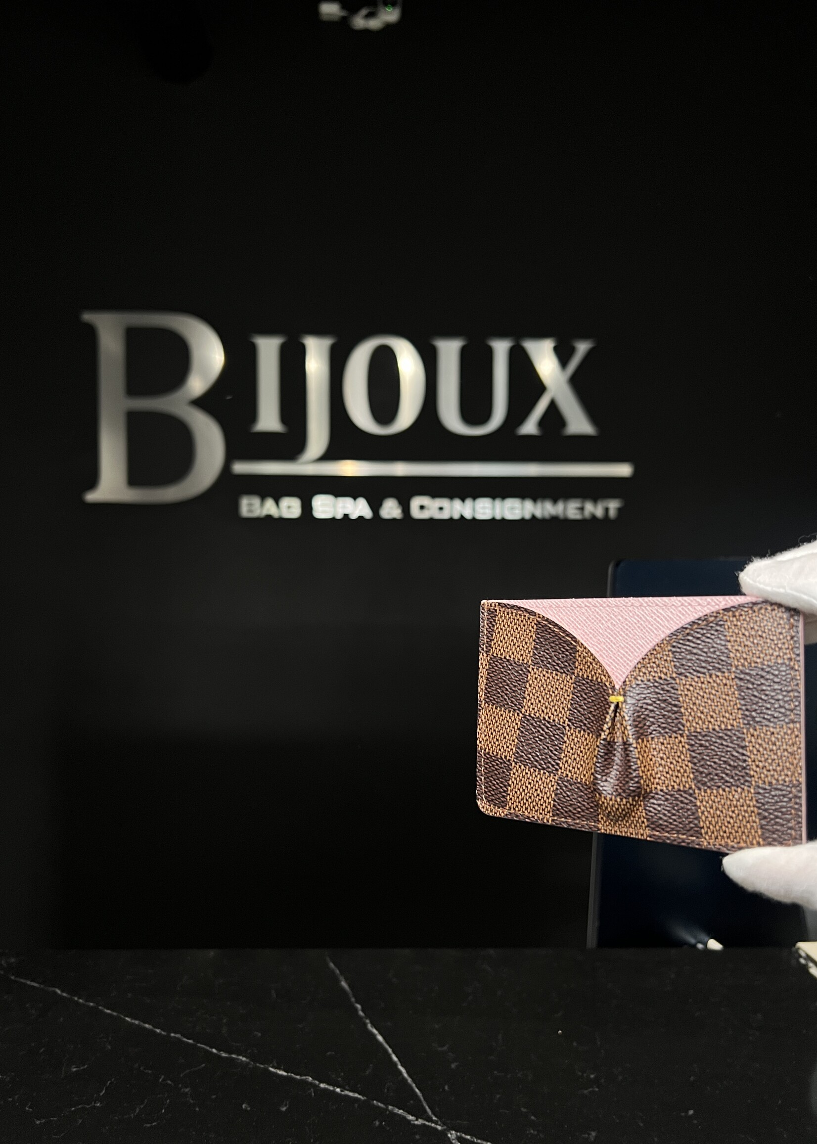 Louis Vuitton Louis Vuitton Caissa Damier Ebene Cardholder